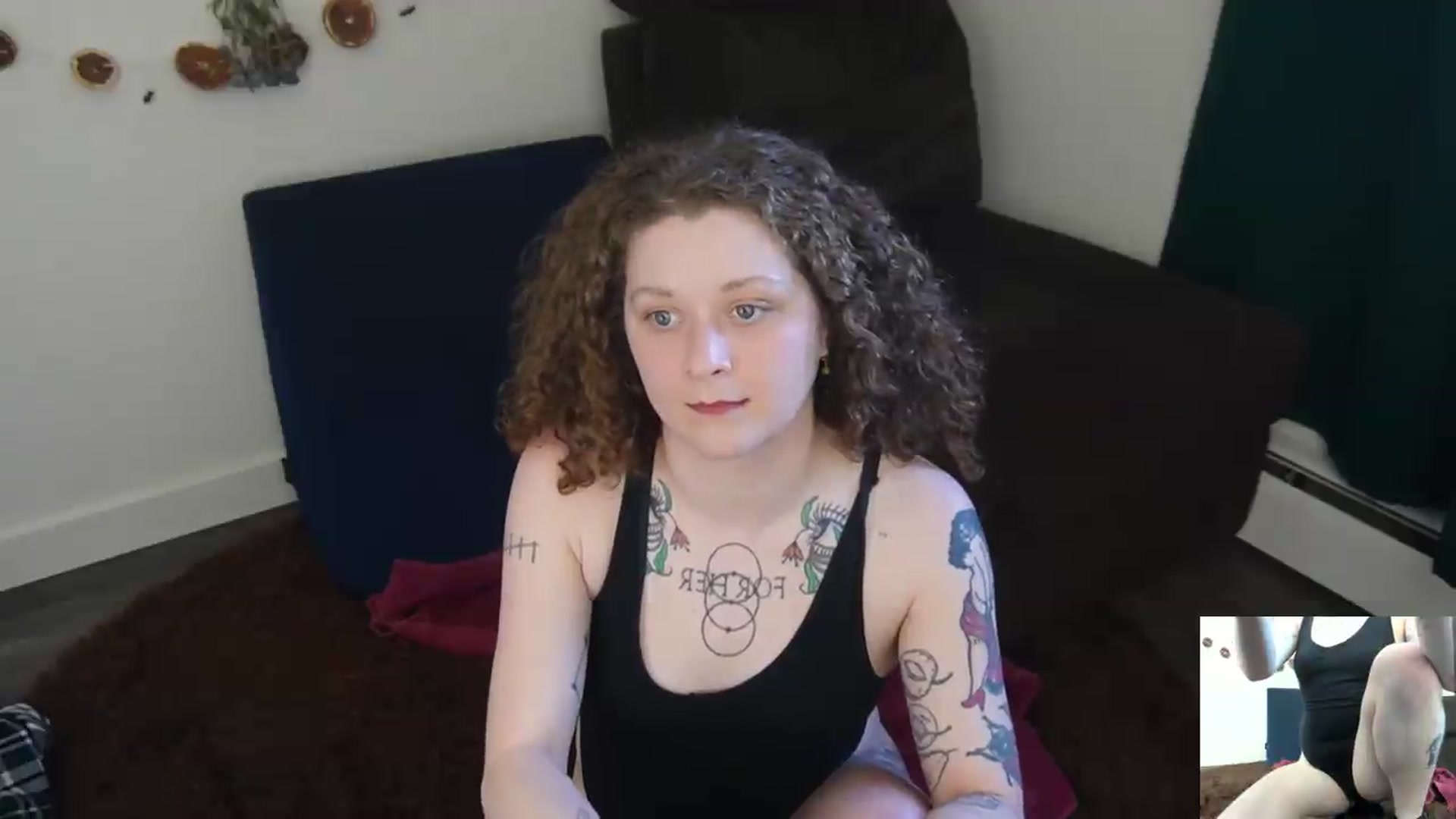 Gallery image thumbnail from PeachyQueen_'s myfreecams stream on, 04/28/2026, 22:54 image 5 of 20