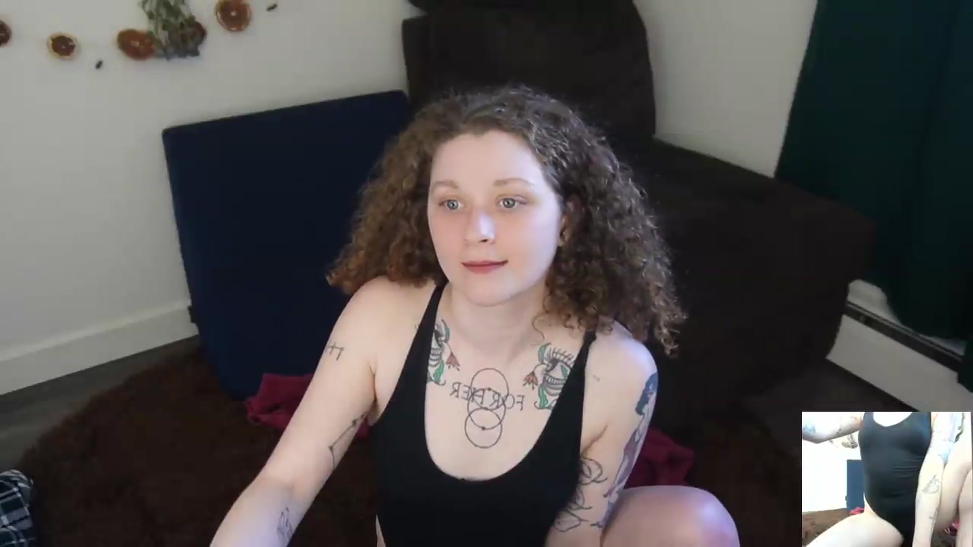 Gallery image thumbnail from PeachyQueen_'s myfreecams stream on, 04/28/2026, 22:54 image 3 of 20