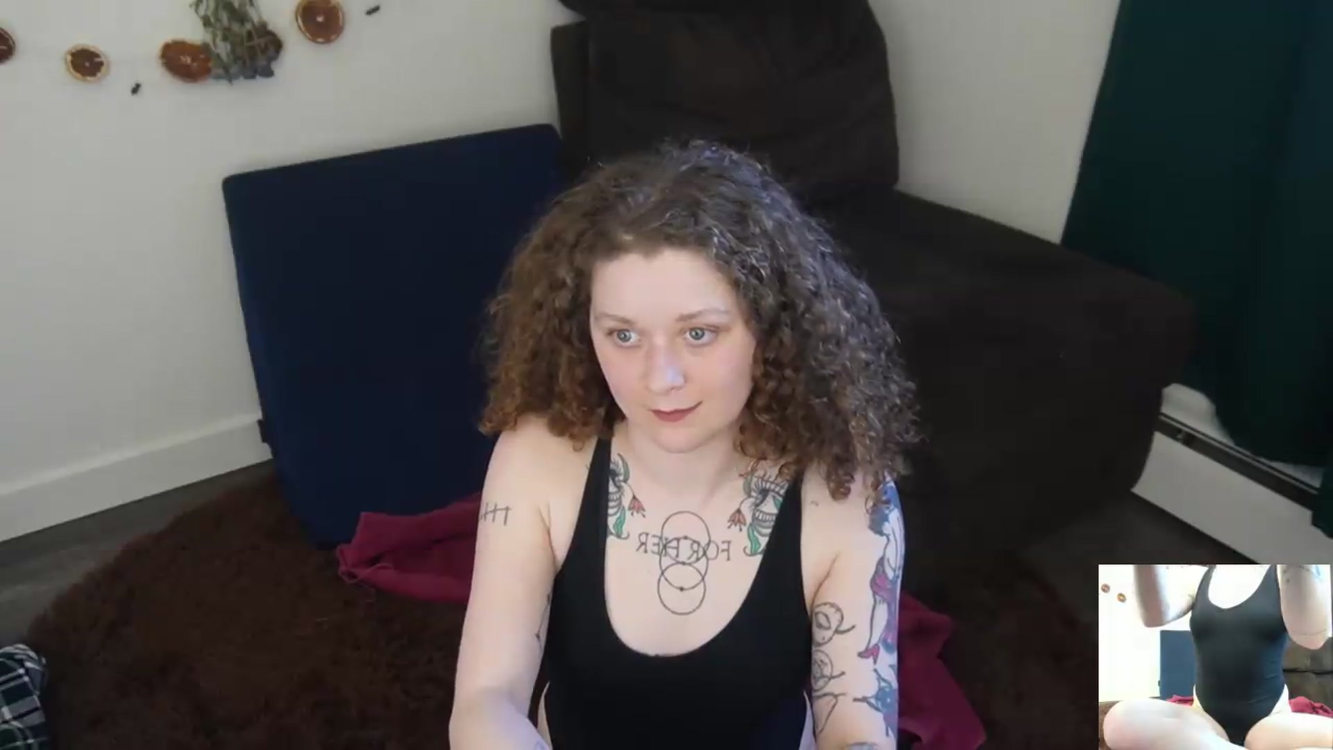 Gallery image thumbnail from PeachyQueen_'s myfreecams stream on, 04/28/2026, 22:54 image 4 of 20