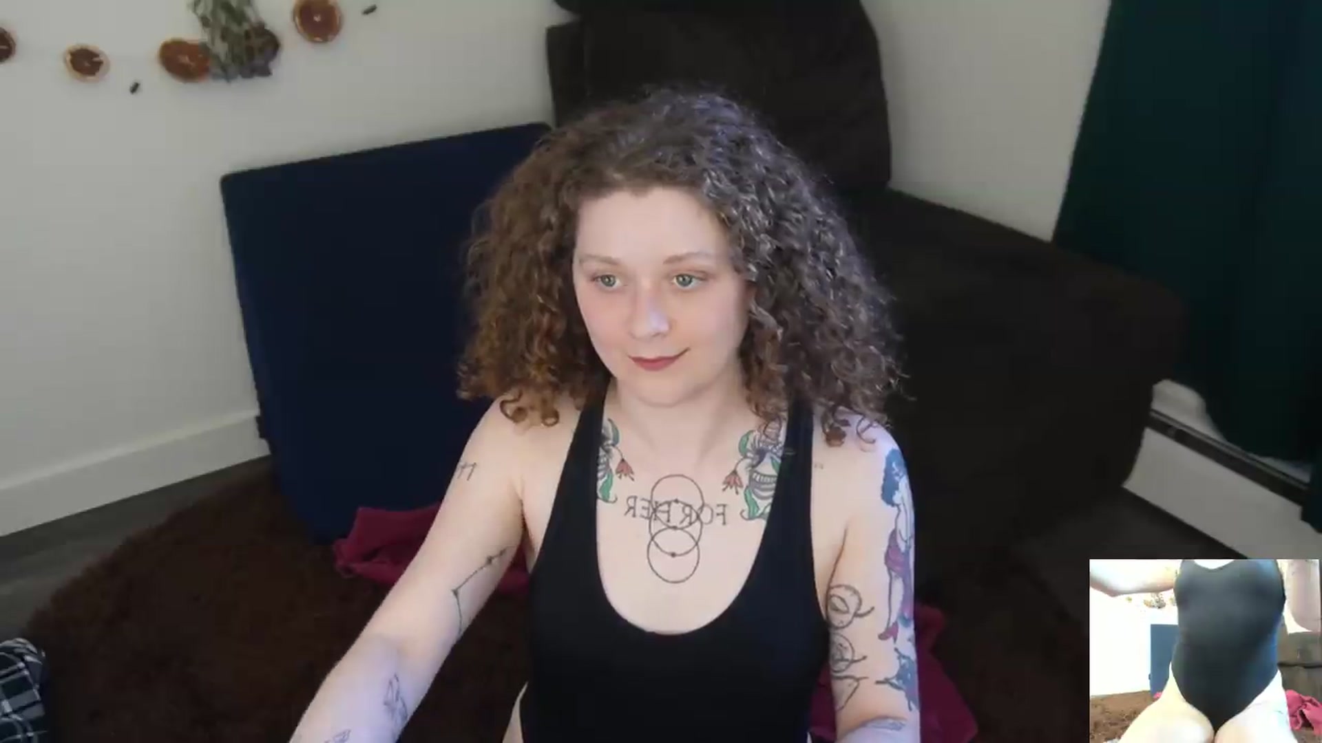 Gallery image thumbnail from PeachyQueen_'s myfreecams stream on, 04/28/2026, 22:54 image 8 of 20