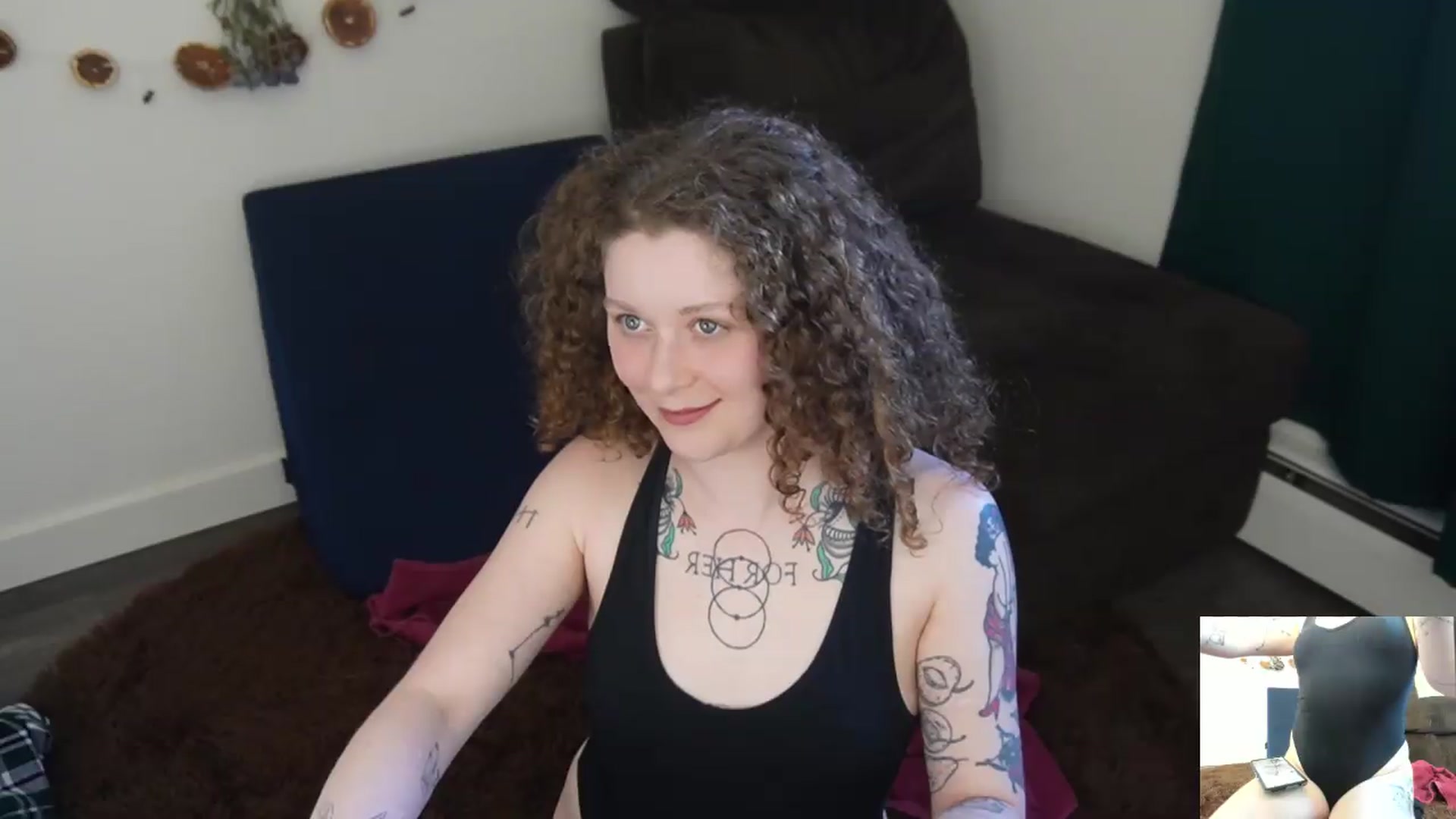 Gallery image thumbnail from PeachyQueen_'s myfreecams stream on, 04/28/2026, 22:54 image 7 of 20