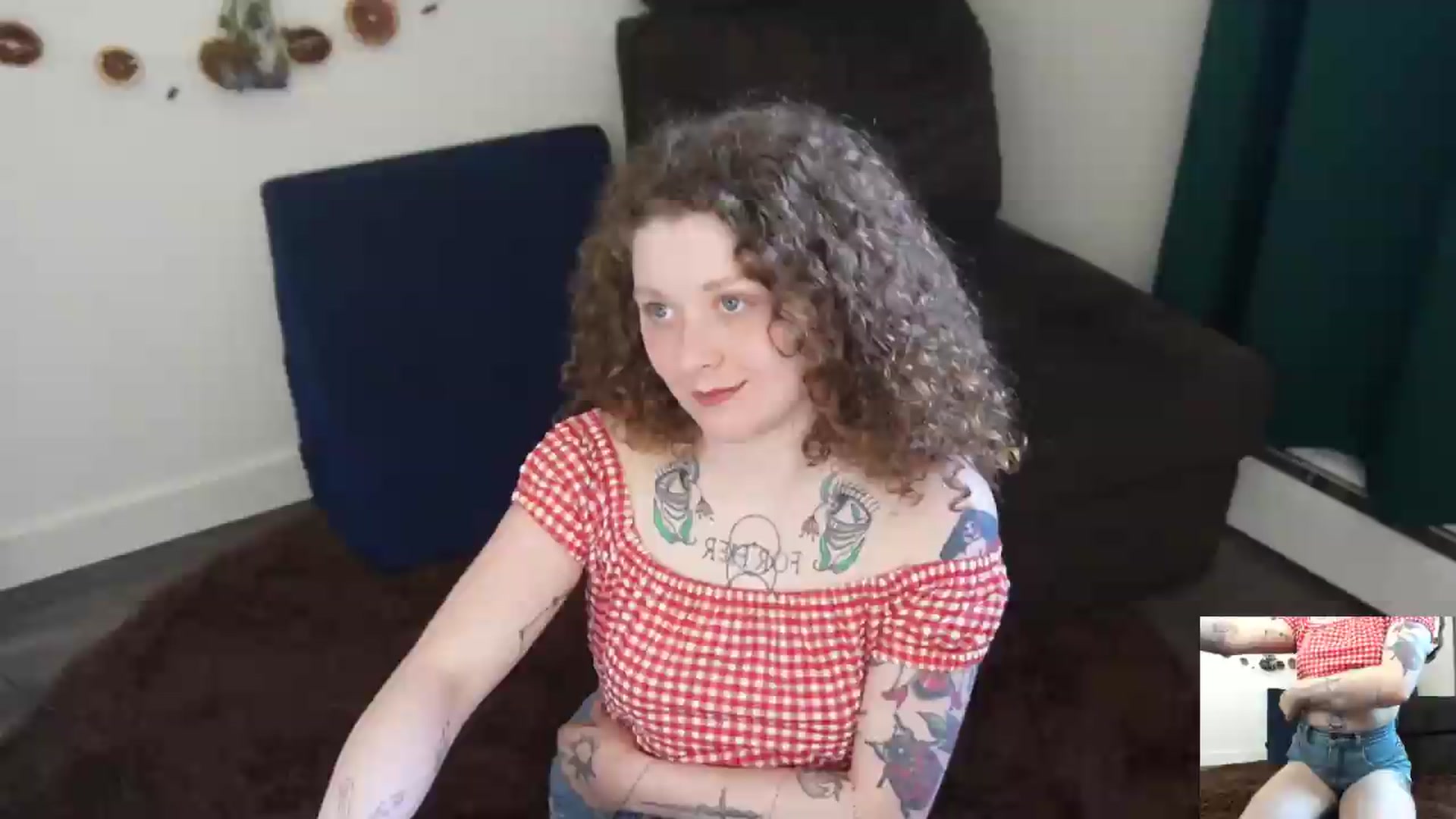 Gallery image thumbnail from PeachyQueen_'s myfreecams stream on, 04/30/2026, 22:47 image 3 of 20