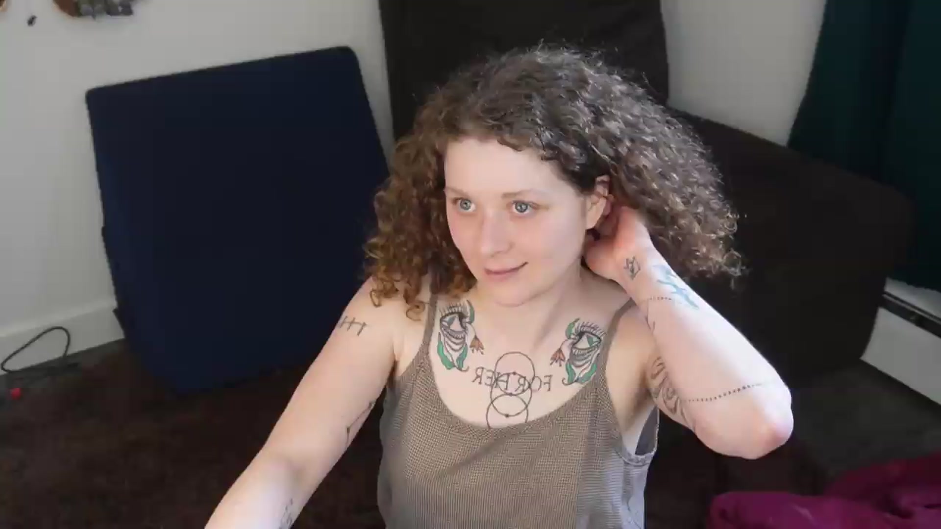 Gallery image thumbnail from PeachyQueen_'s myfreecams stream on, 05/01/2026, 21:29 image 4 of 20