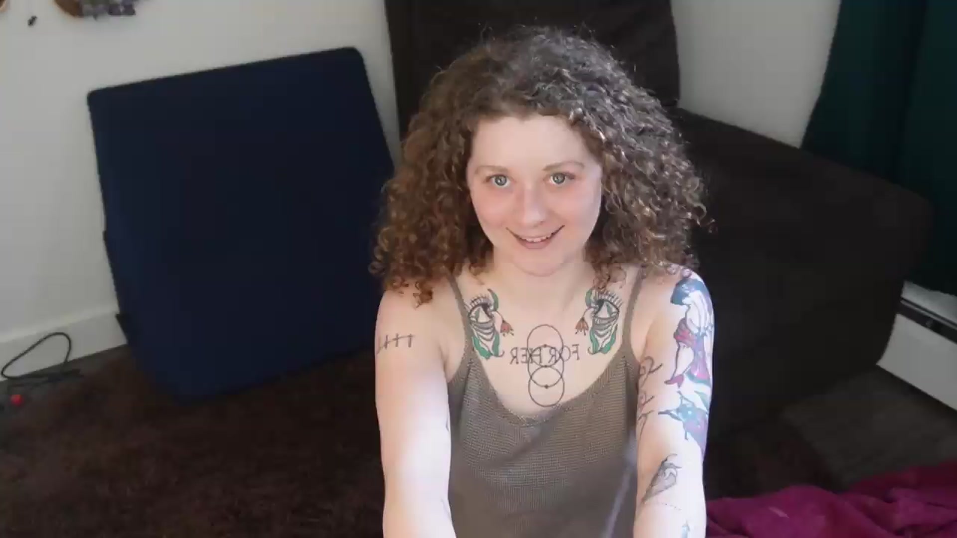 Gallery image thumbnail from PeachyQueen_'s myfreecams stream on, 05/01/2026, 21:29 image 7 of 20