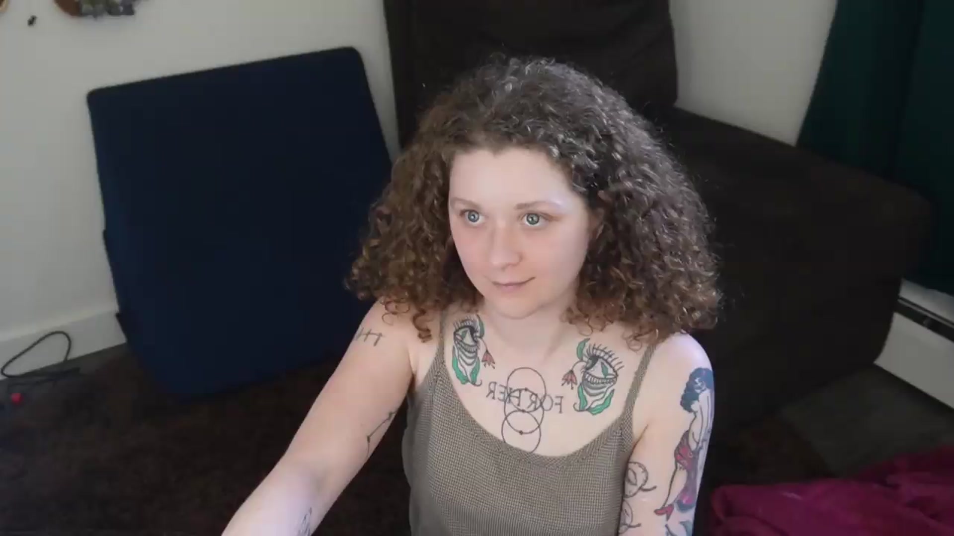 Gallery image thumbnail from PeachyQueen_'s myfreecams stream on, 05/01/2026, 21:29 image 19 of 20
