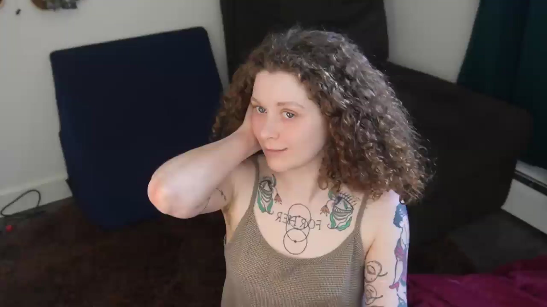 Gallery image thumbnail from PeachyQueen_'s myfreecams stream on, 05/01/2026, 21:29 image 16 of 20