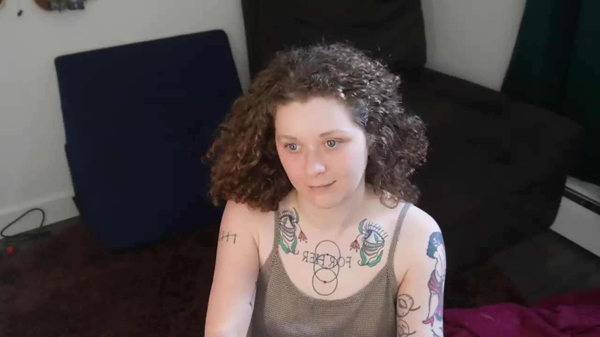 Gallery image thumbnail from PeachyQueen_'s myfreecams stream on, 05/01/2026, 21:29 image 10 of 20