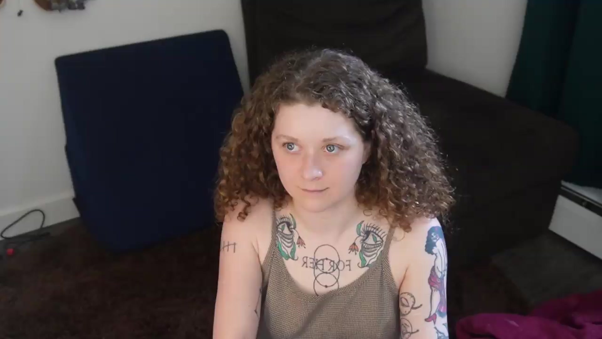 Gallery image thumbnail from PeachyQueen_'s myfreecams stream on, 05/01/2026, 21:29 image 2 of 20