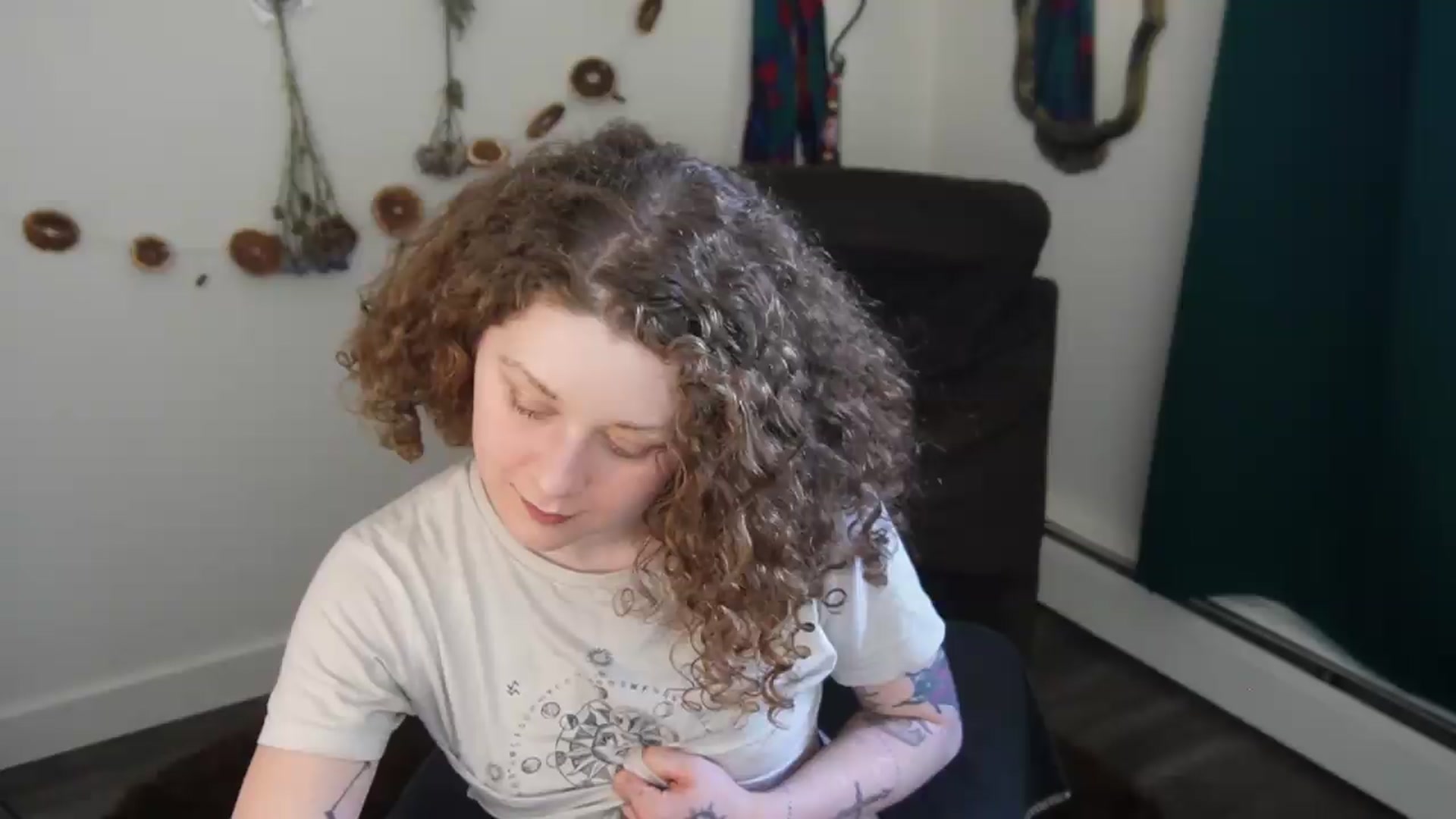Gallery image thumbnail from PeachyQueen_'s myfreecams stream on, 05/04/2026, 21:57 image 16 of 20