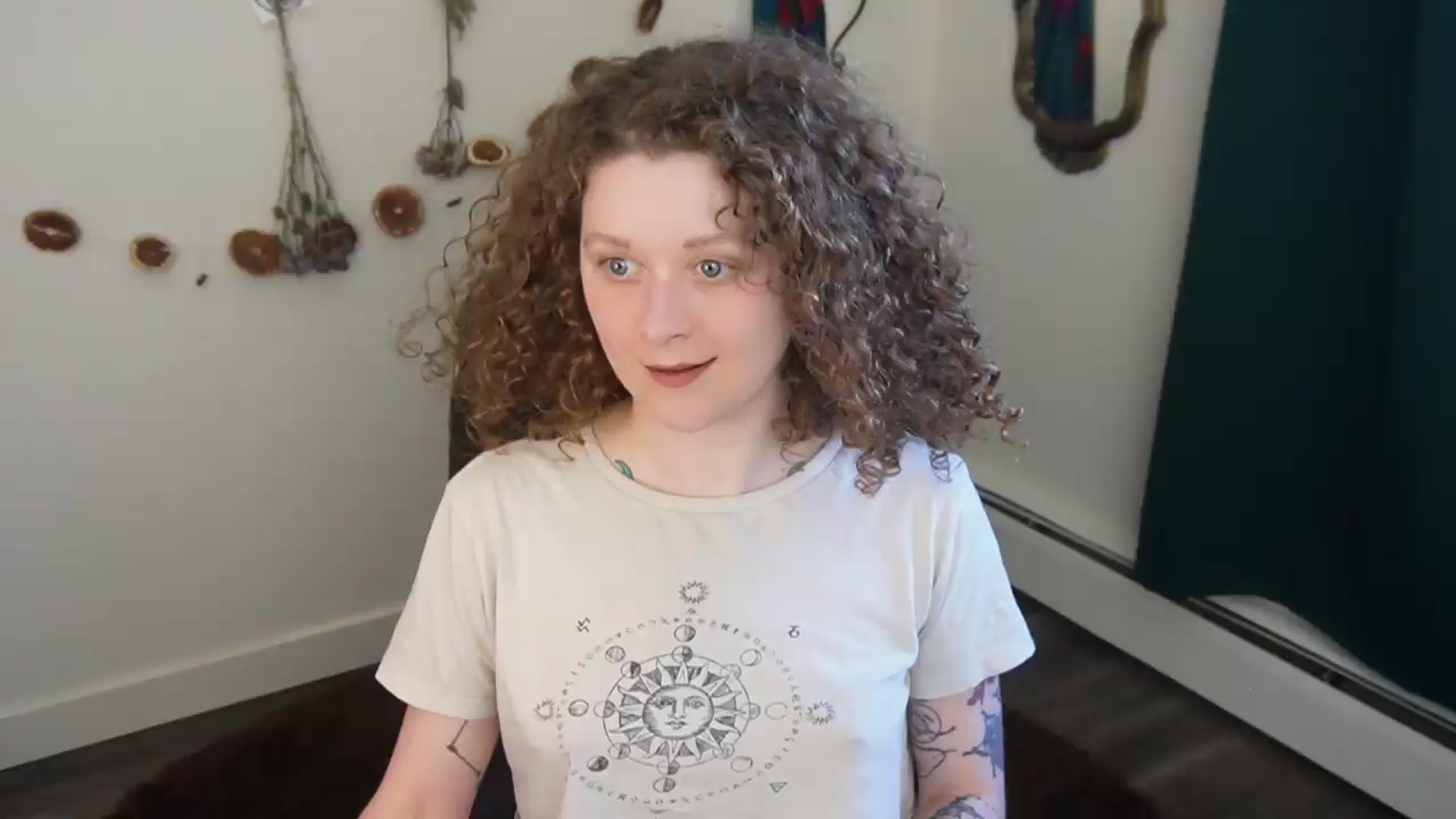 Gallery image thumbnail from PeachyQueen_'s myfreecams stream on, 05/04/2026, 21:57 image 9 of 20