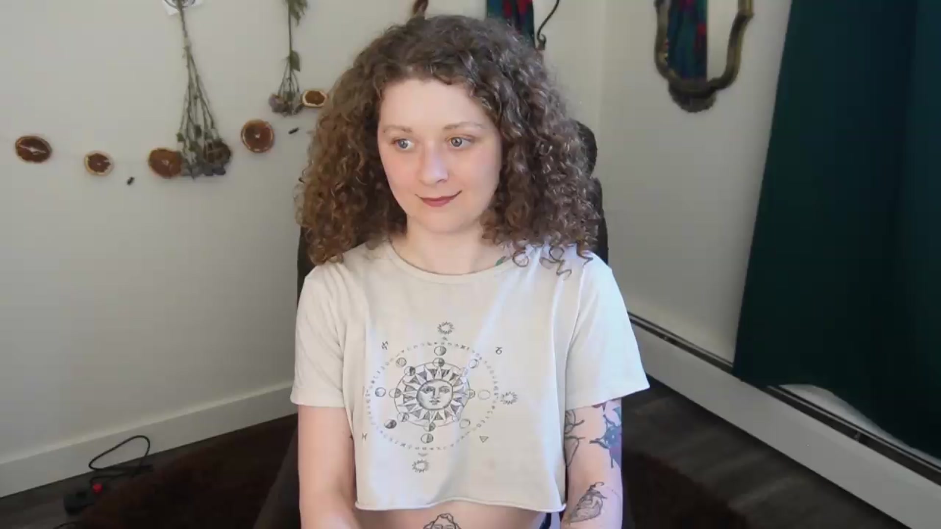 Gallery image thumbnail from PeachyQueen_'s myfreecams stream on, 05/04/2026, 21:57 image 6 of 20