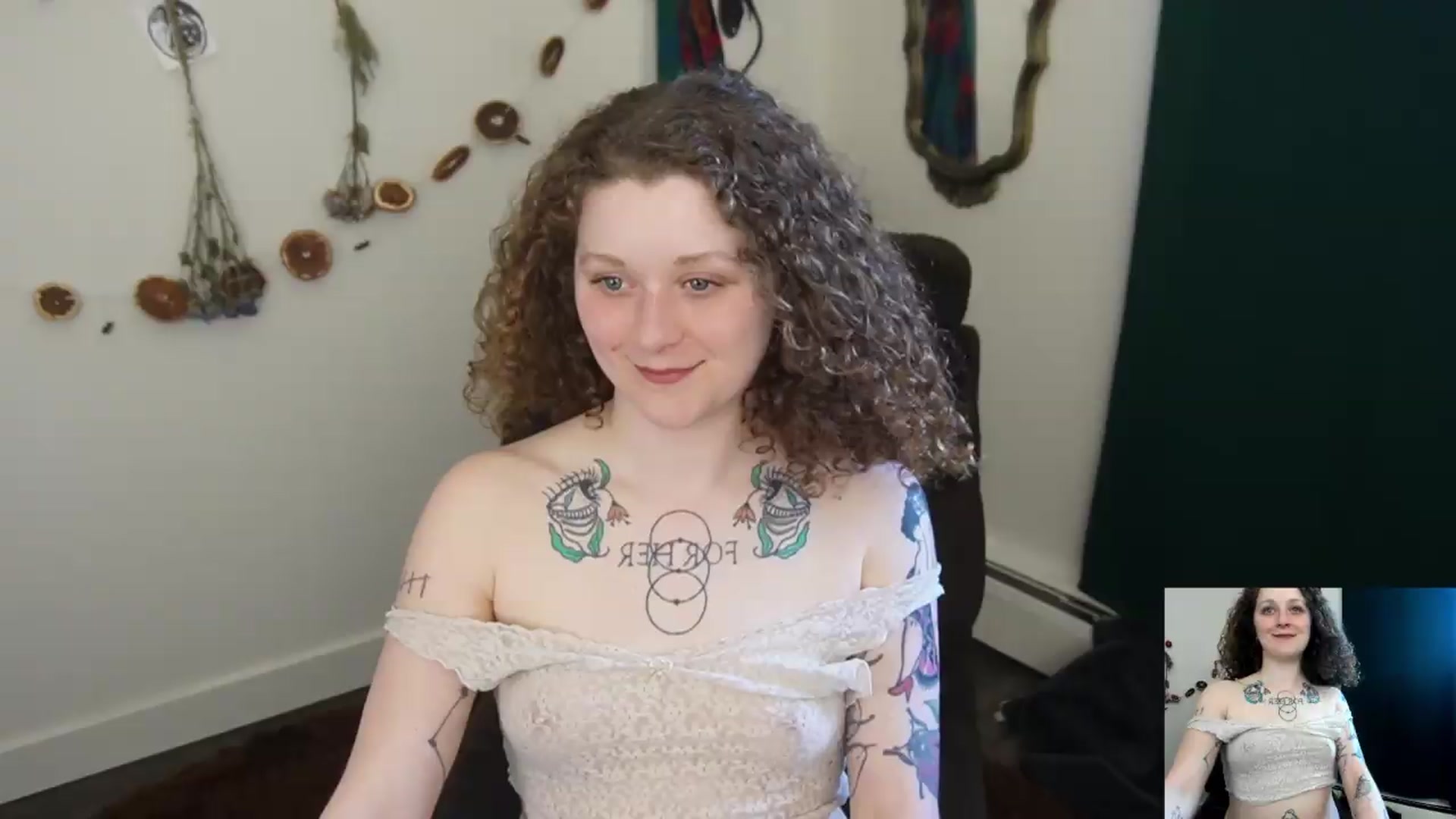 Gallery image thumbnail from PeachyQueen_'s myfreecams stream on, 05/08/2026, 19:40 image 6 of 20