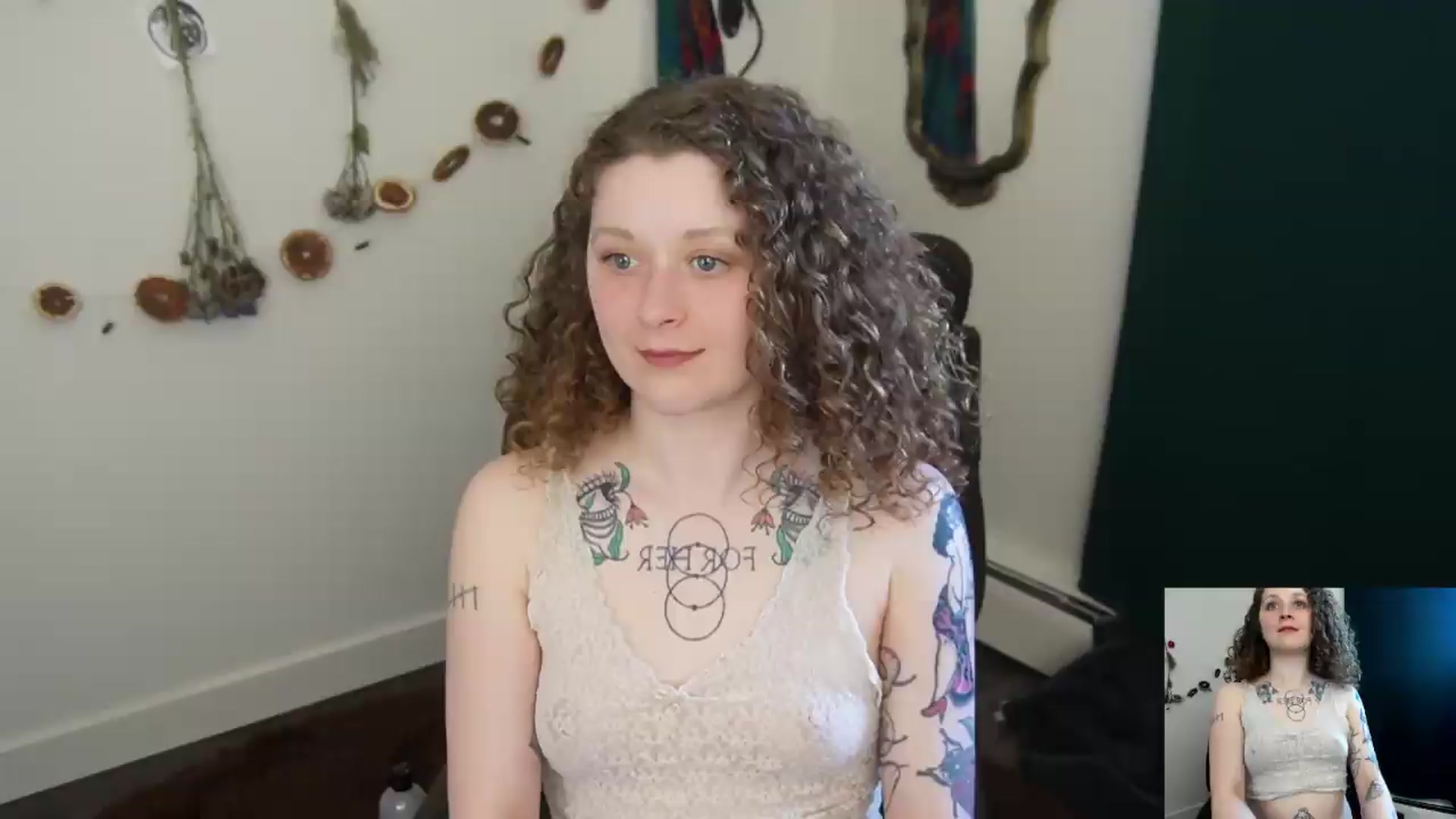 Gallery image thumbnail from PeachyQueen_'s myfreecams stream on, 05/08/2026, 19:40 image 5 of 20