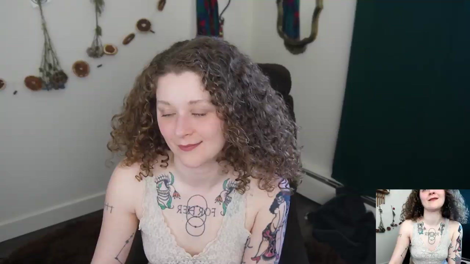 Gallery image thumbnail from PeachyQueen_'s myfreecams stream on, 05/08/2026, 22:10 image 6 of 20