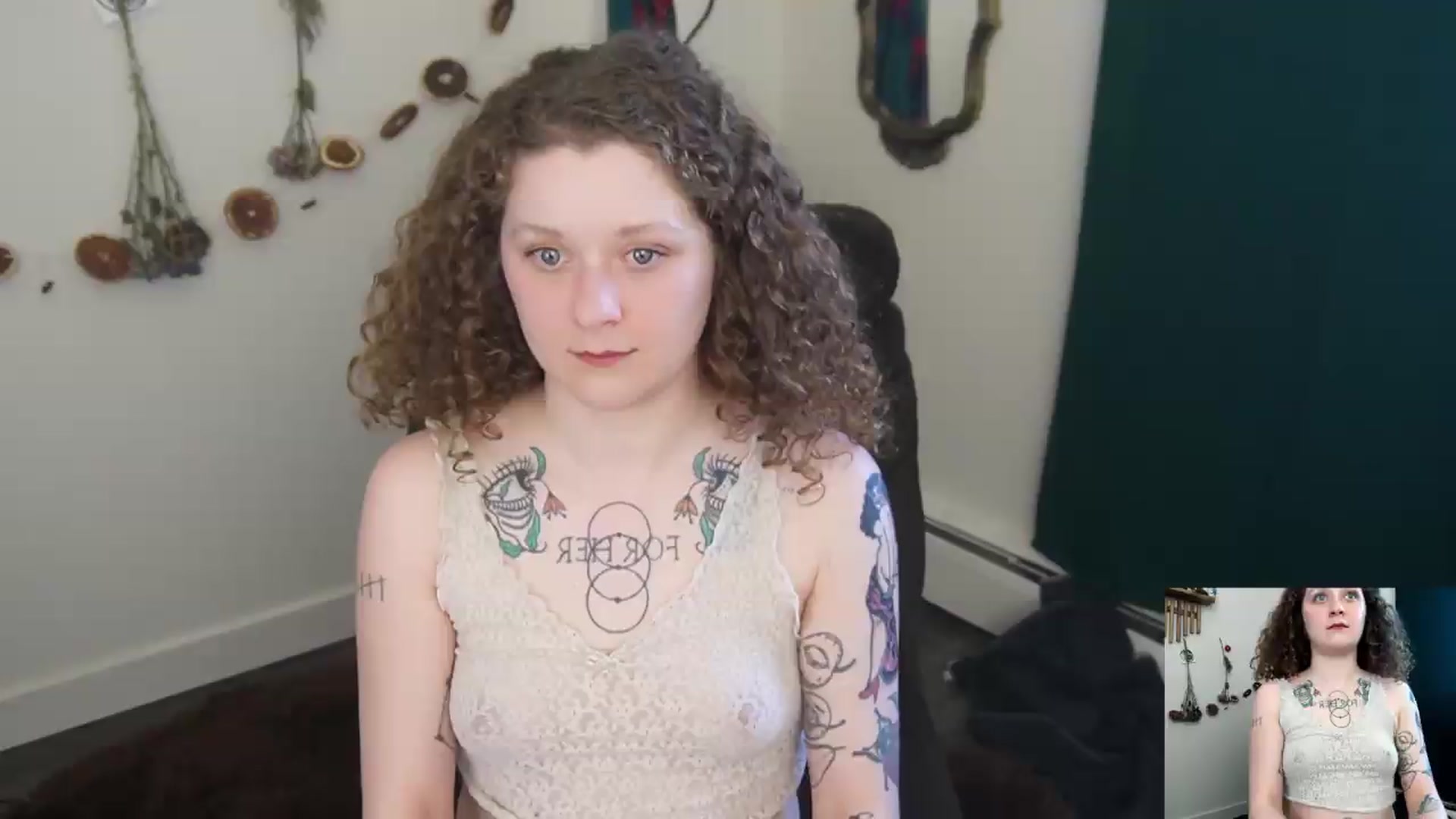 Gallery image thumbnail from PeachyQueen_'s myfreecams stream on, 05/08/2026, 22:10 image 15 of 20