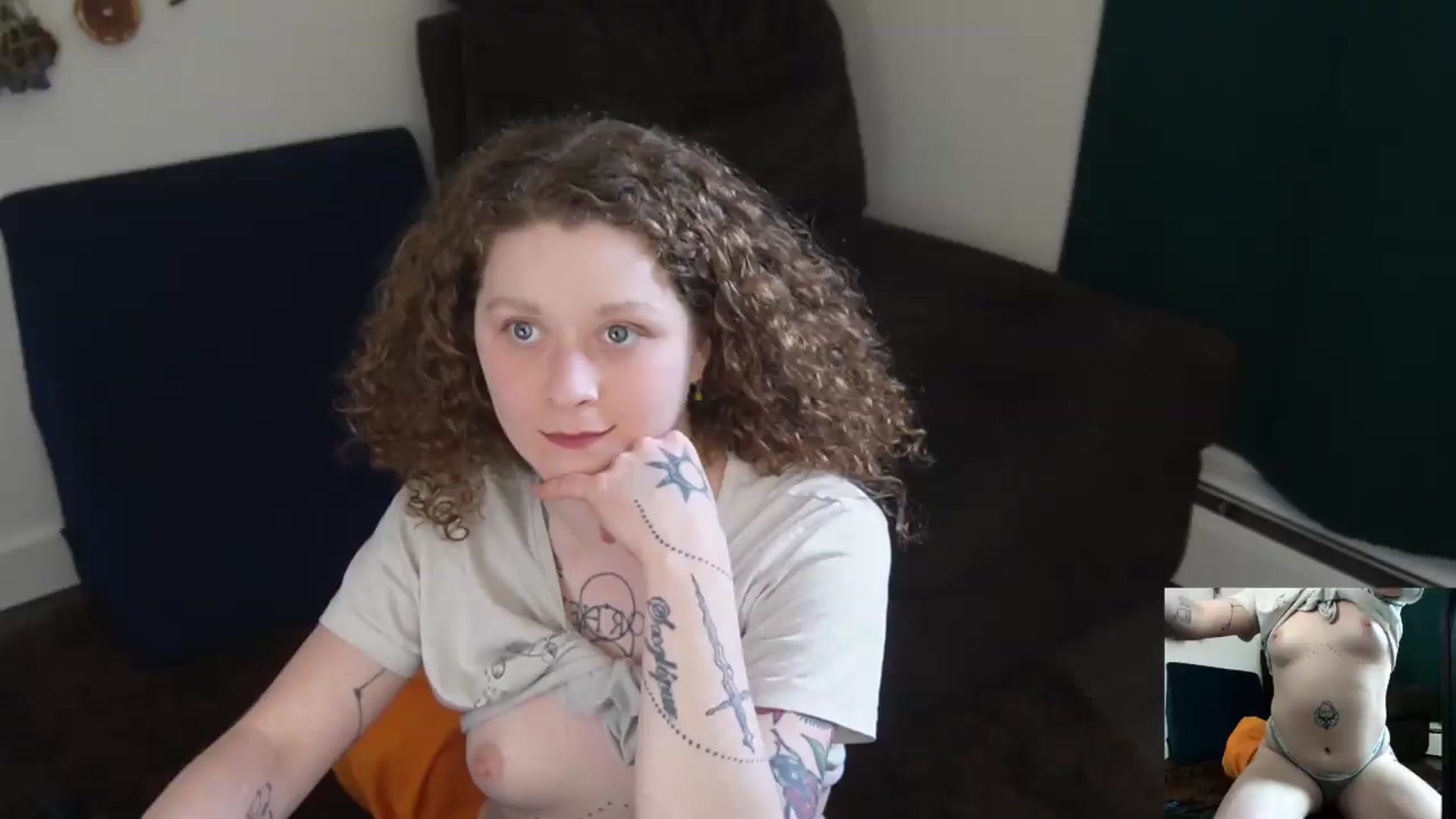 Gallery image thumbnail from PeachyQueen_'s myfreecams stream on, 05/11/2026, 22:17 image 8 of 20