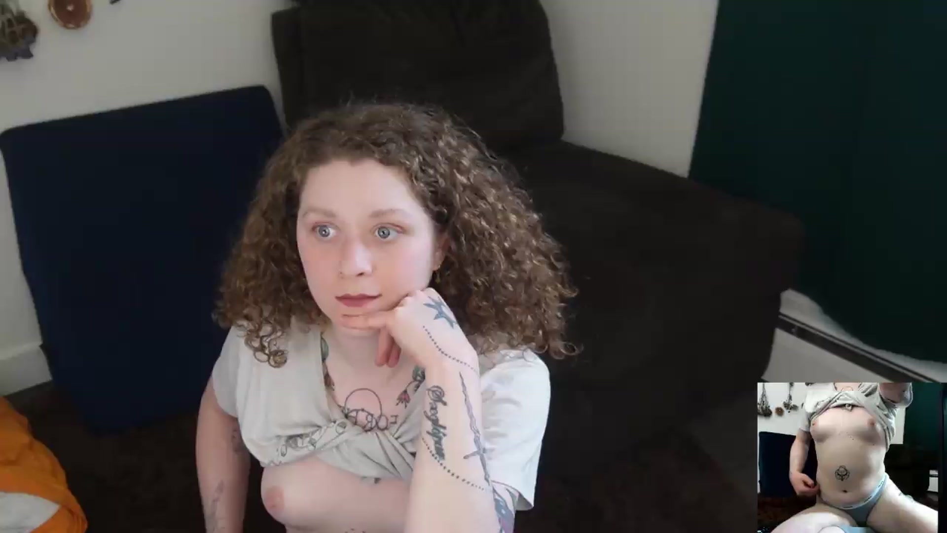 Gallery image thumbnail from PeachyQueen_'s myfreecams stream on, 05/11/2026, 22:17 image 17 of 20