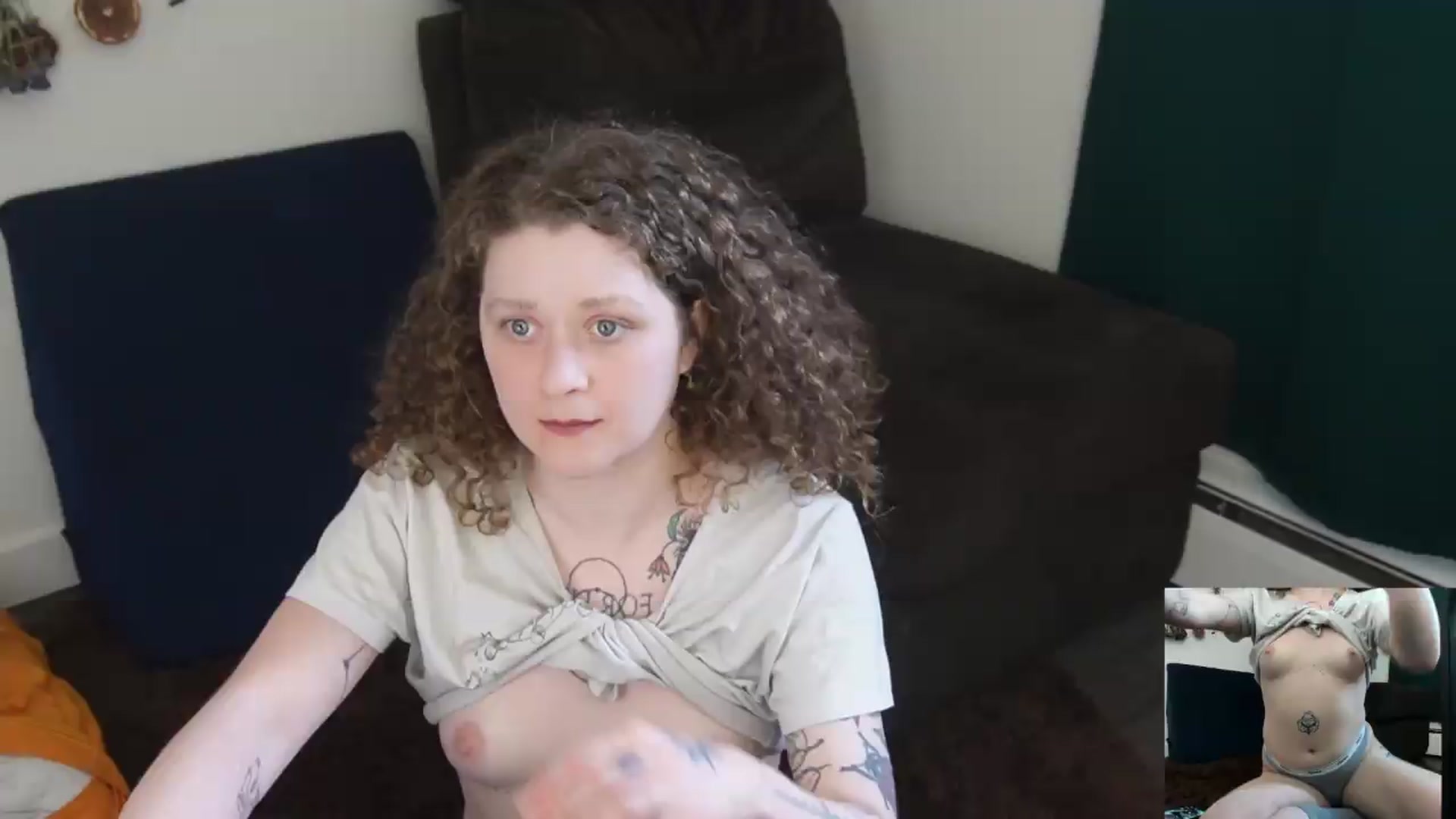 Gallery image thumbnail from PeachyQueen_'s myfreecams stream on, 05/11/2026, 22:17 image 13 of 20