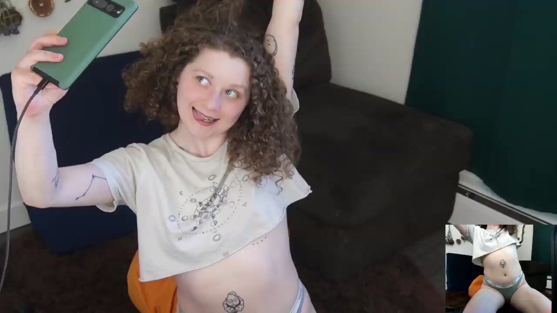 Gallery image thumbnail from PeachyQueen_'s myfreecams stream on, 05/11/2026, 22:17 image 4 of 20