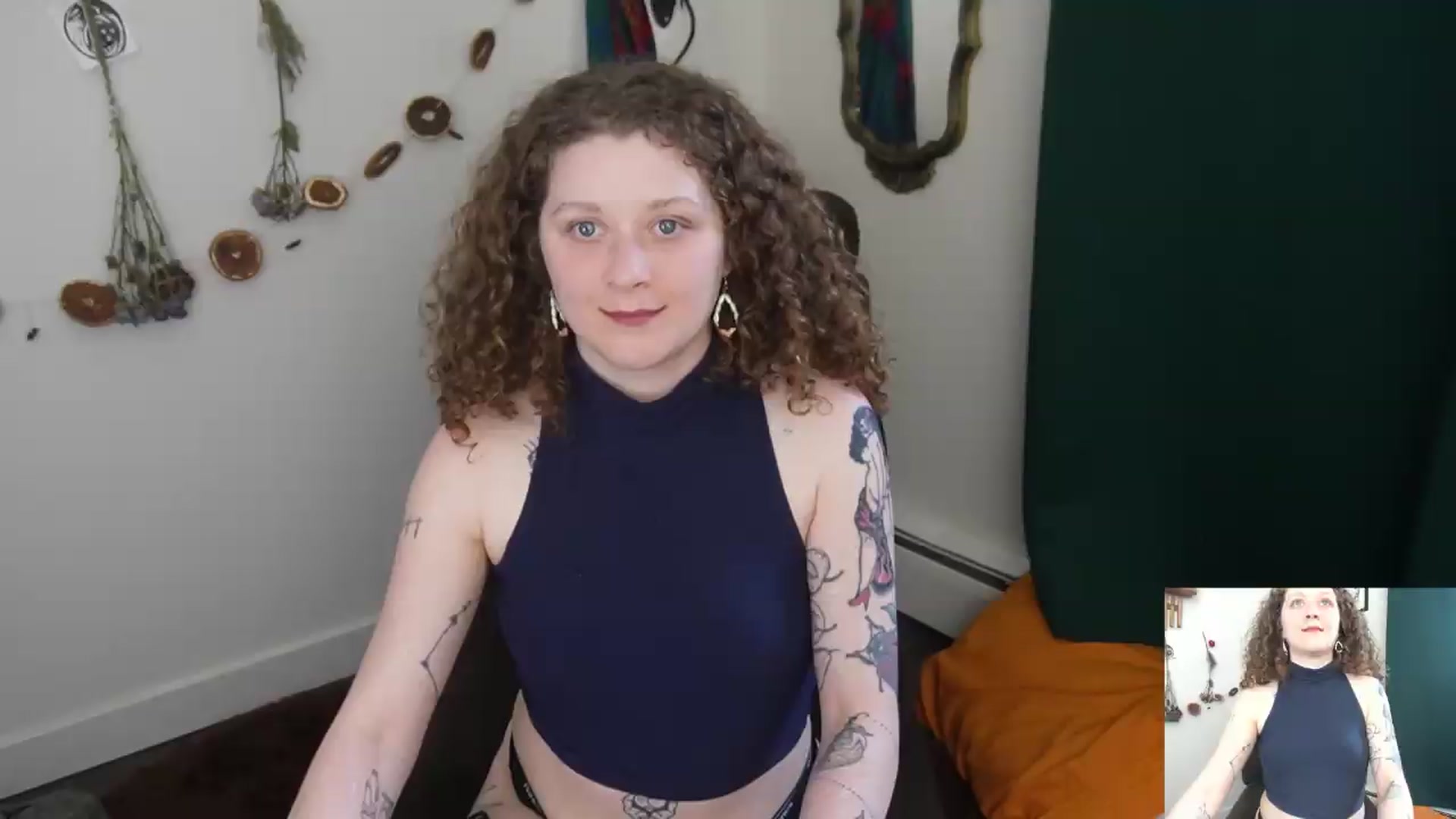 Gallery image thumbnail from PeachyQueen_'s myfreecams stream on, 05/13/2026, 21:42 image 6 of 20