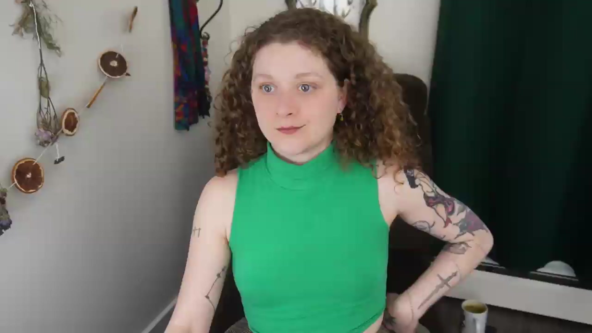 Gallery image thumbnail from PeachyQueen_'s myfreecams stream on, 05/20/2026, 21:09 image 7 of 20