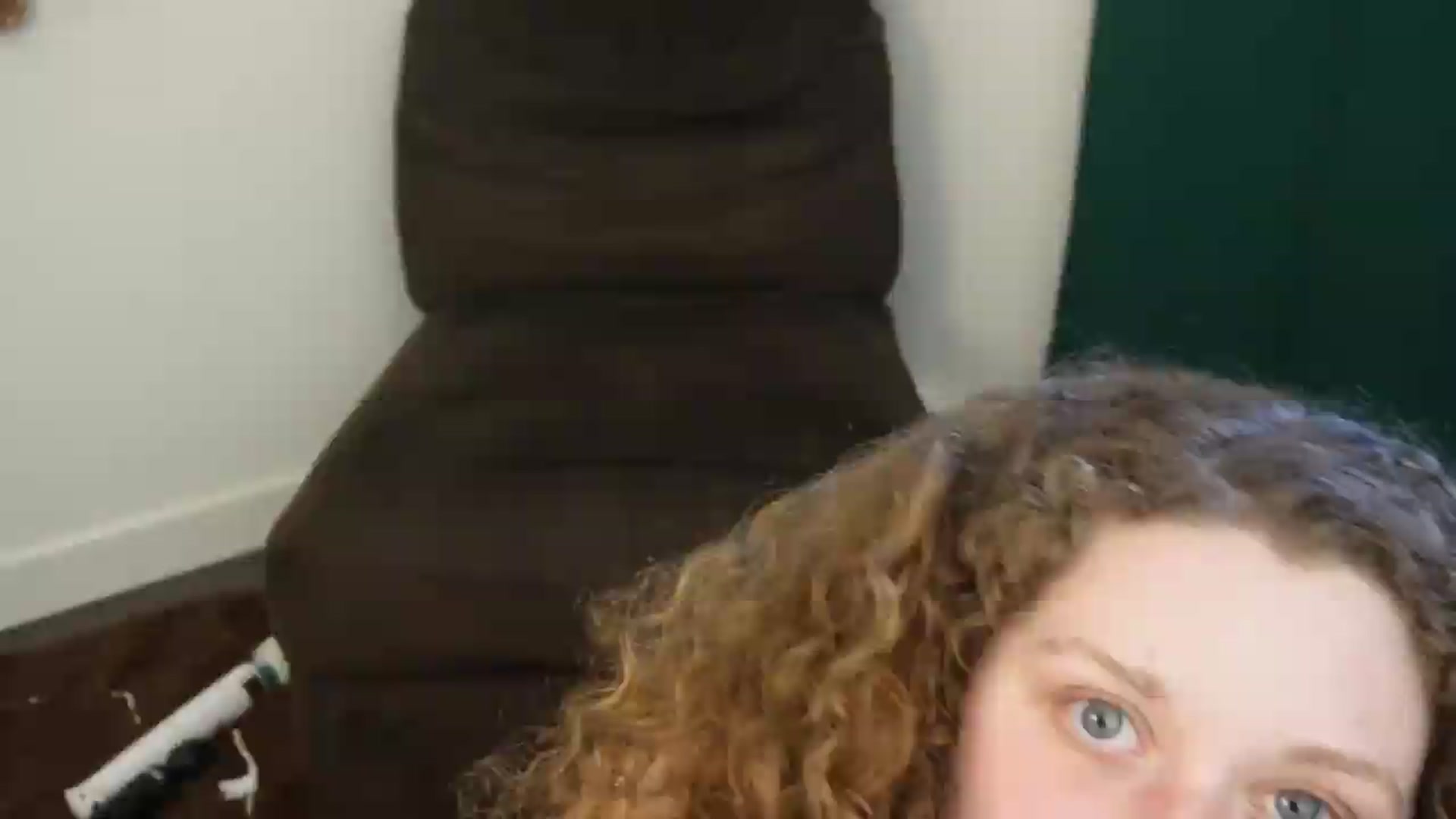 Gallery image thumbnail from PeachyQueen_'s myfreecams stream on, 05/24/2026, 22:16 image 15 of 20