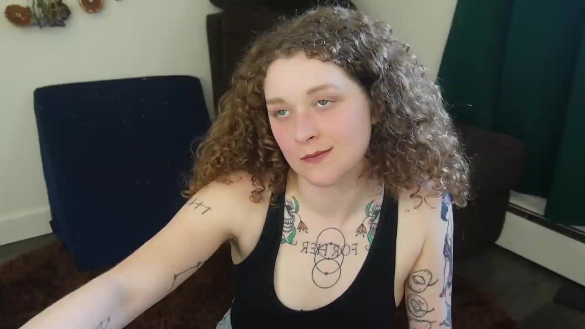Gallery image thumbnail from PeachyQueen_'s myfreecams stream on, 05/26/2026, 24:29 image 2 of 20