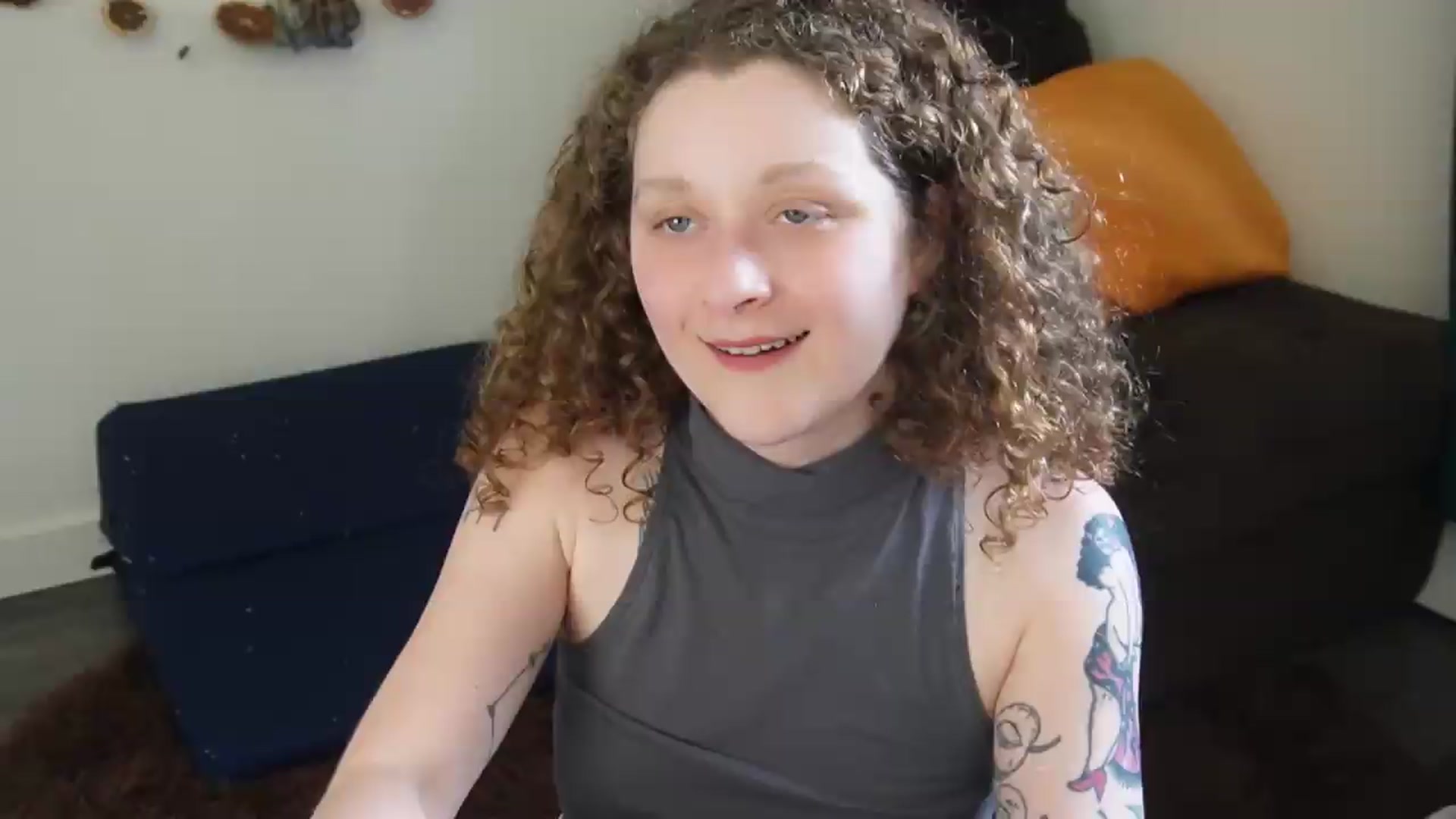 Gallery image thumbnail from PeachyQueen_'s myfreecams stream on, 05/28/2026, 24:02 image 7 of 20