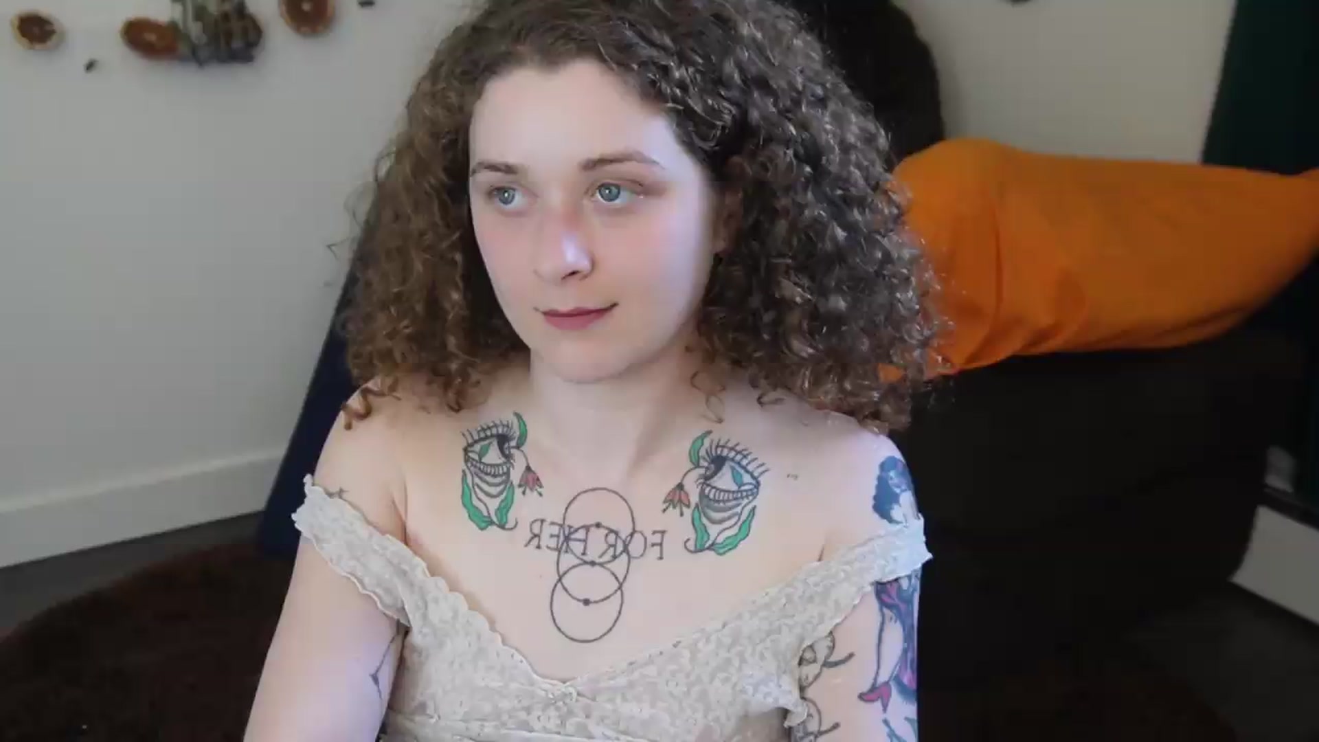 Gallery image thumbnail from PeachyQueen_'s myfreecams stream on, 05/28/2026, 21:12 image 16 of 20