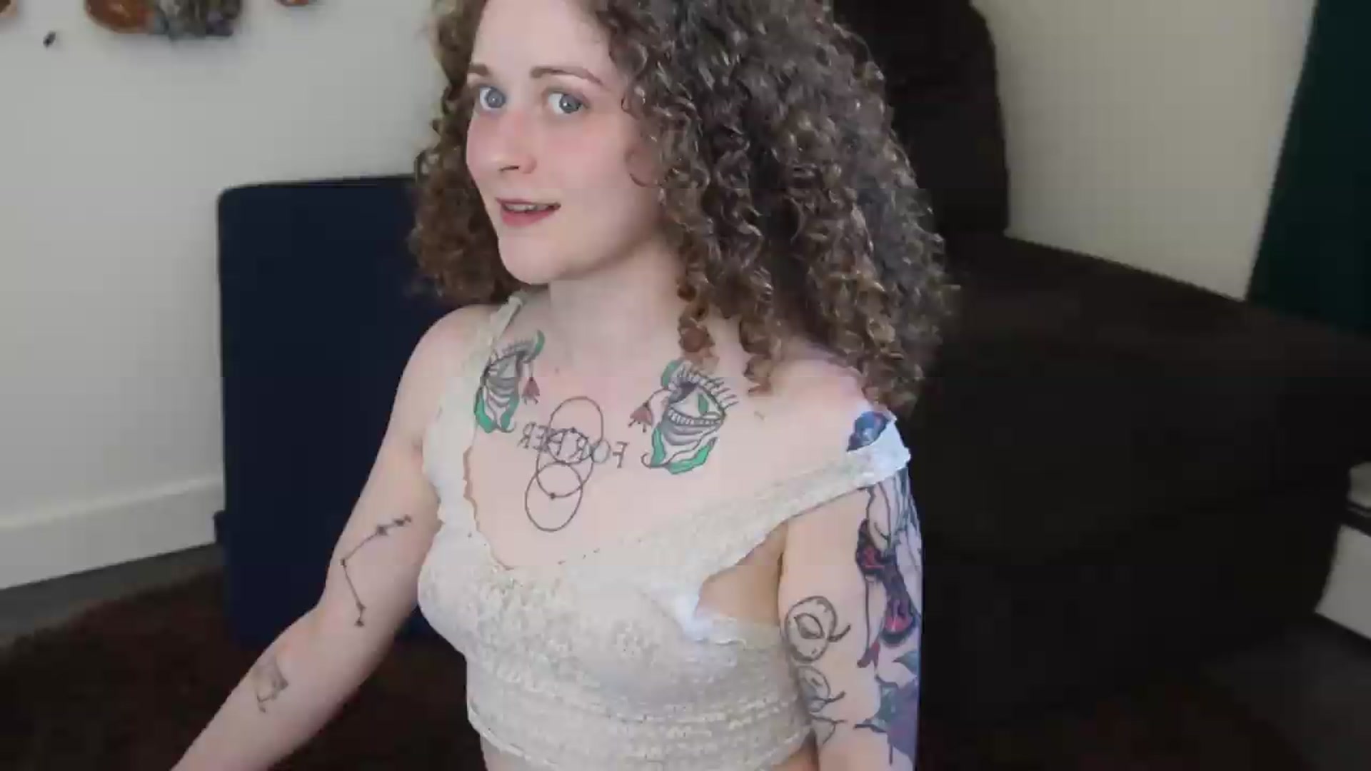 Gallery image thumbnail from PeachyQueen_'s myfreecams stream on, 05/28/2026, 22:32 image 6 of 20