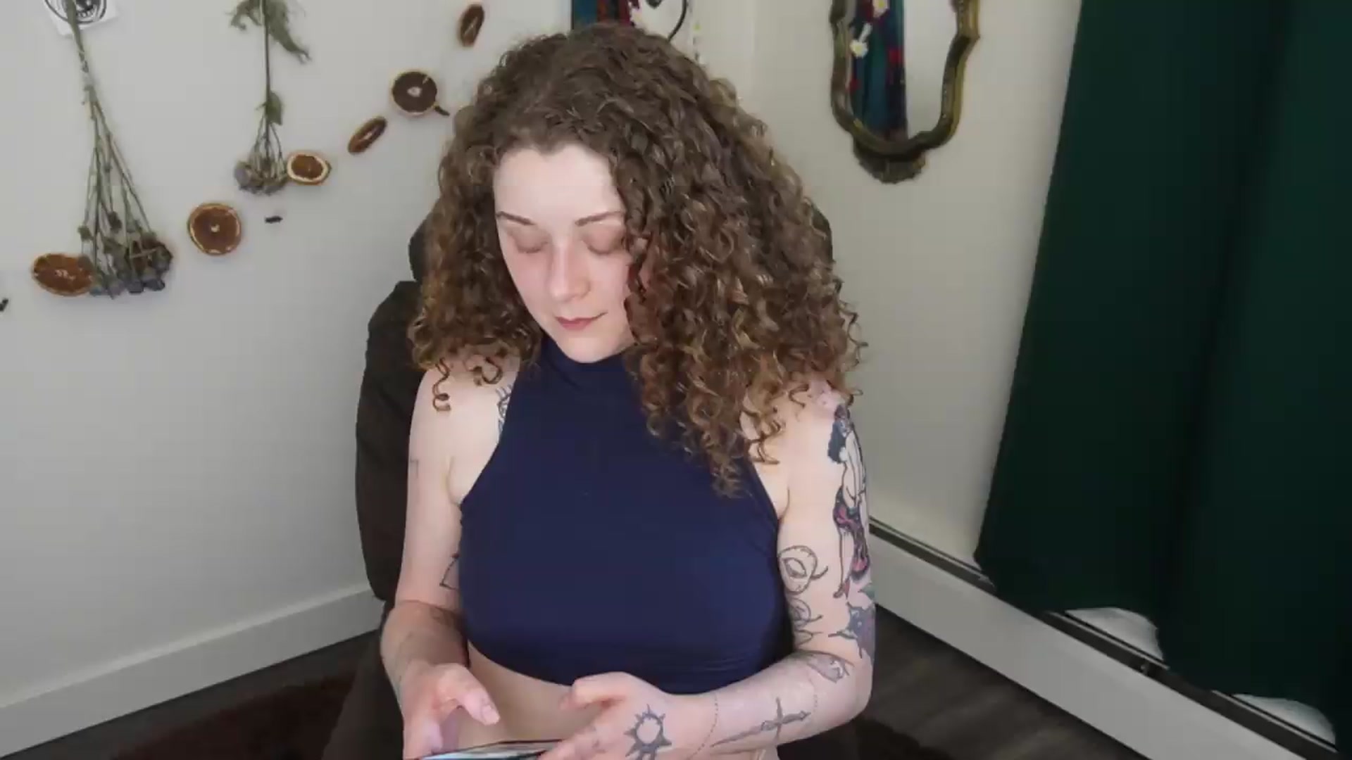Gallery image thumbnail from PeachyQueen_'s myfreecams stream on, 05/29/2026, 22:10 image 11 of 20