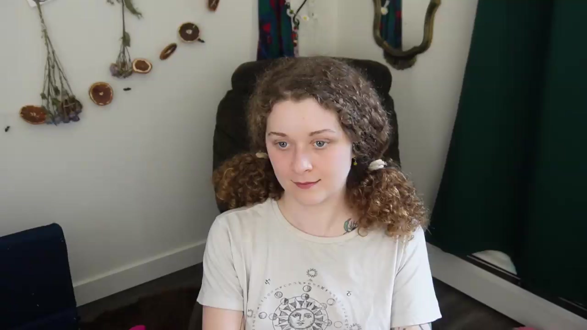 Gallery image thumbnail from PeachyQueen_'s myfreecams stream on, 06/02/2026, 22:52 image 8 of 20