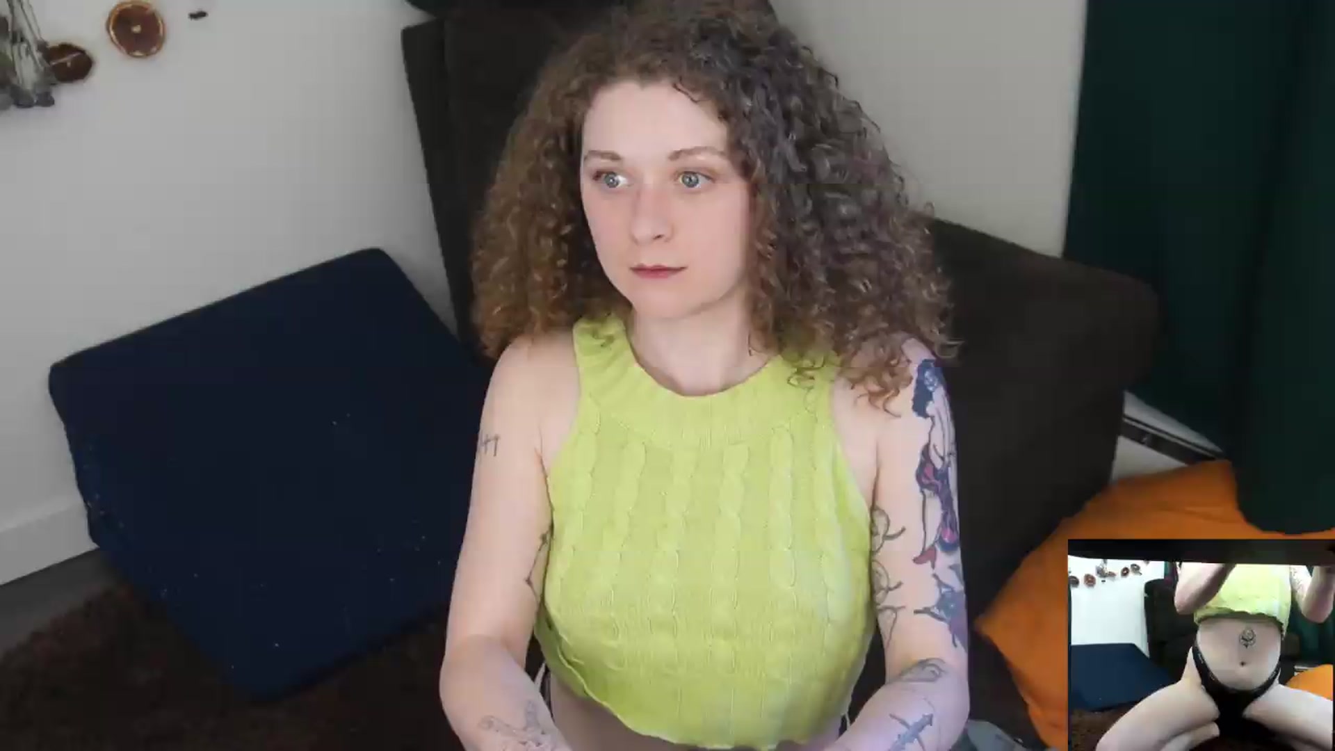 Gallery image thumbnail from PeachyQueen_'s myfreecams stream on, 06/08/2026, 22:53 image 12 of 20