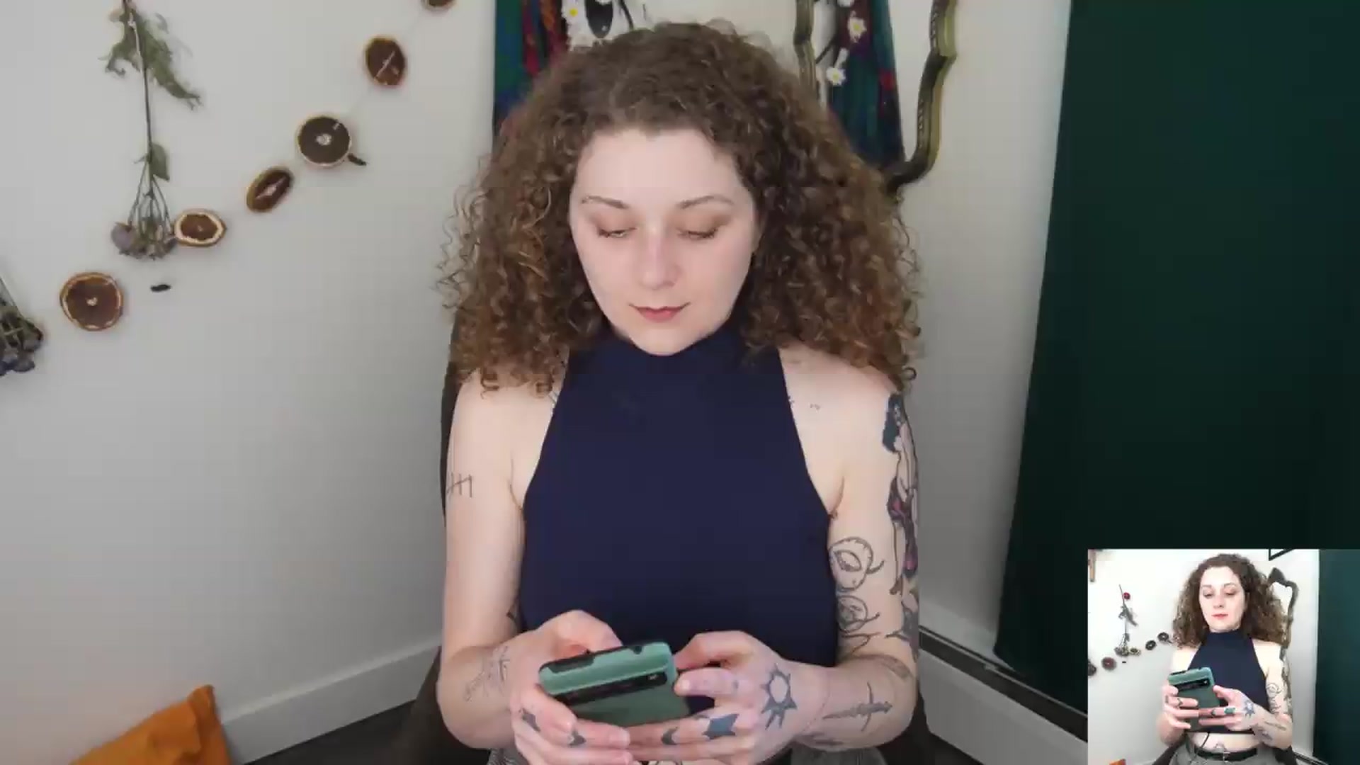Gallery image thumbnail from PeachyQueen_'s myfreecams stream on, 06/18/2026, 20:14 image 13 of 20