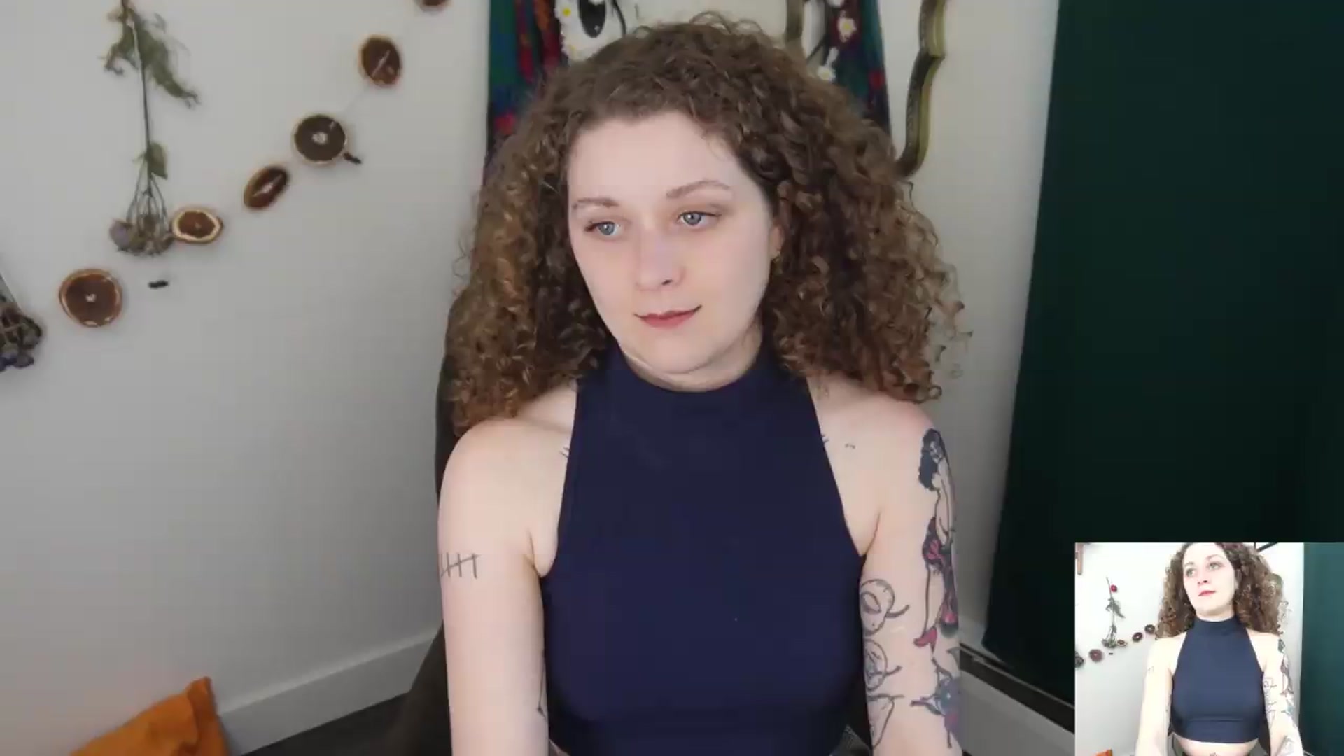 Gallery image thumbnail from PeachyQueen_'s myfreecams stream on, 06/18/2026, 20:14 image 9 of 20