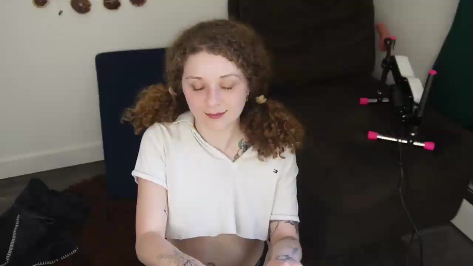 Gallery image thumbnail from PeachyQueen_'s myfreecams stream on, 06/30/2026, 23:12 image 6 of 20
