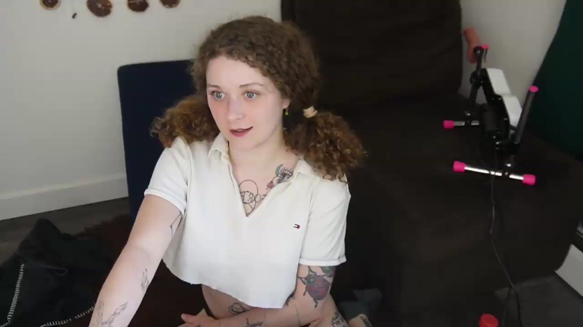 Gallery image thumbnail from PeachyQueen_'s myfreecams stream on, 06/30/2026, 23:12 image 3 of 20