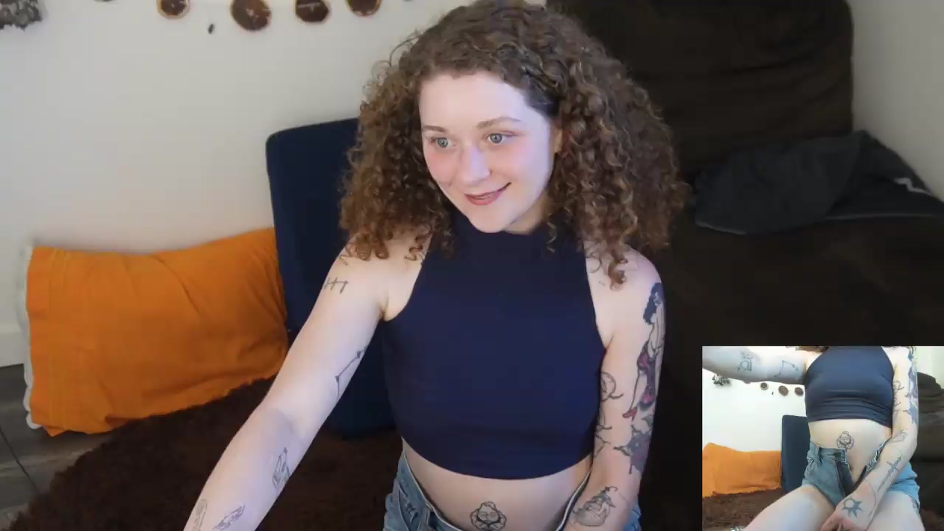 Gallery image thumbnail from PeachyQueen_'s myfreecams stream on, 07/03/2026, 21:30 image 6 of 20
