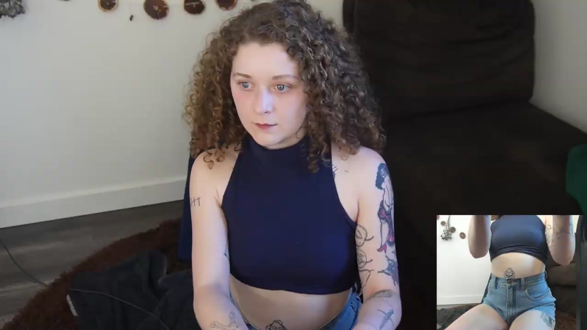 Gallery image thumbnail from PeachyQueen_'s myfreecams stream on, 07/04/2026, 24:18 image 2 of 20