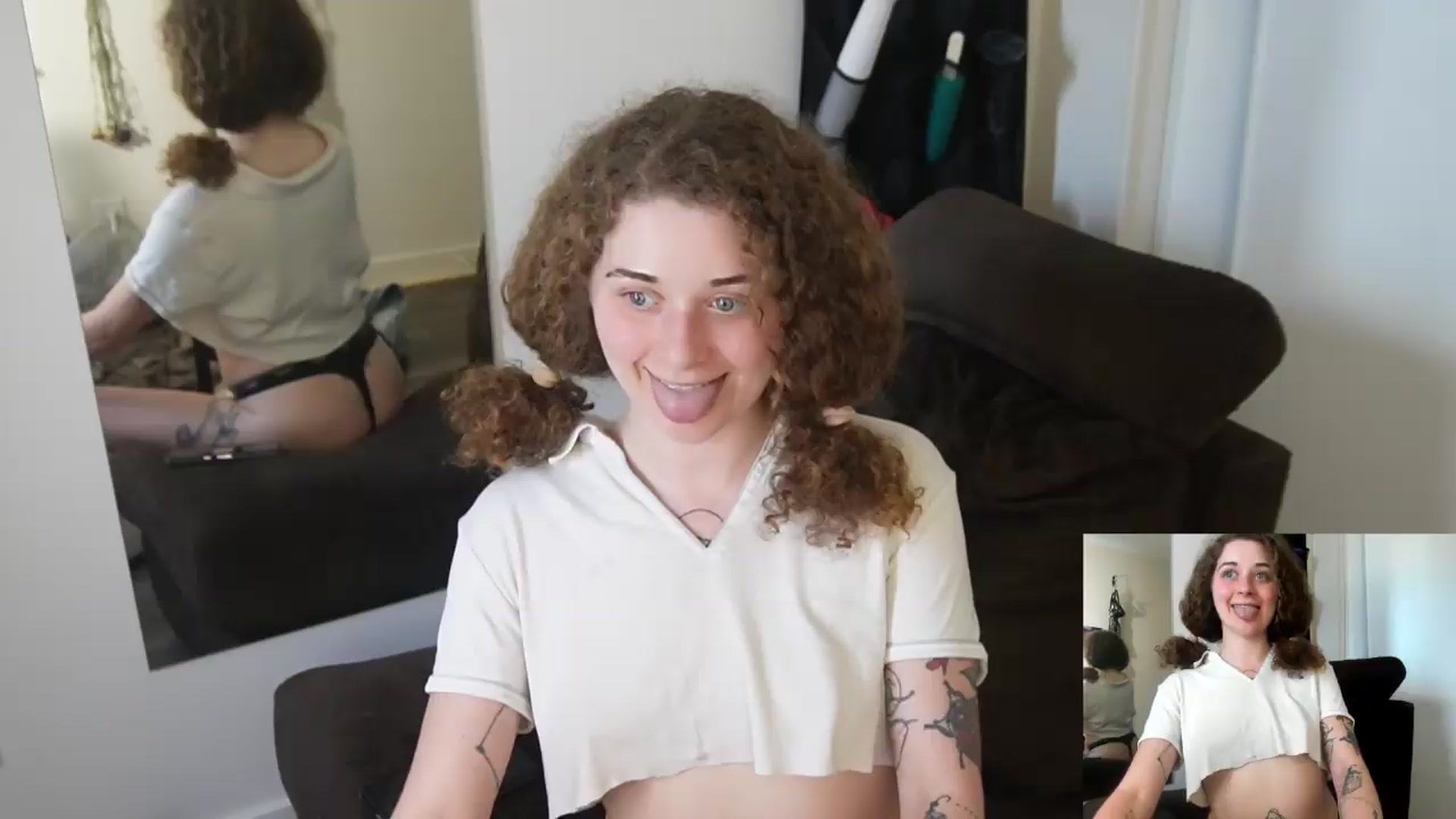 Gallery image thumbnail from PeachyQueen_'s myfreecams stream on, 07/07/2026, 23:19 image 10 of 20