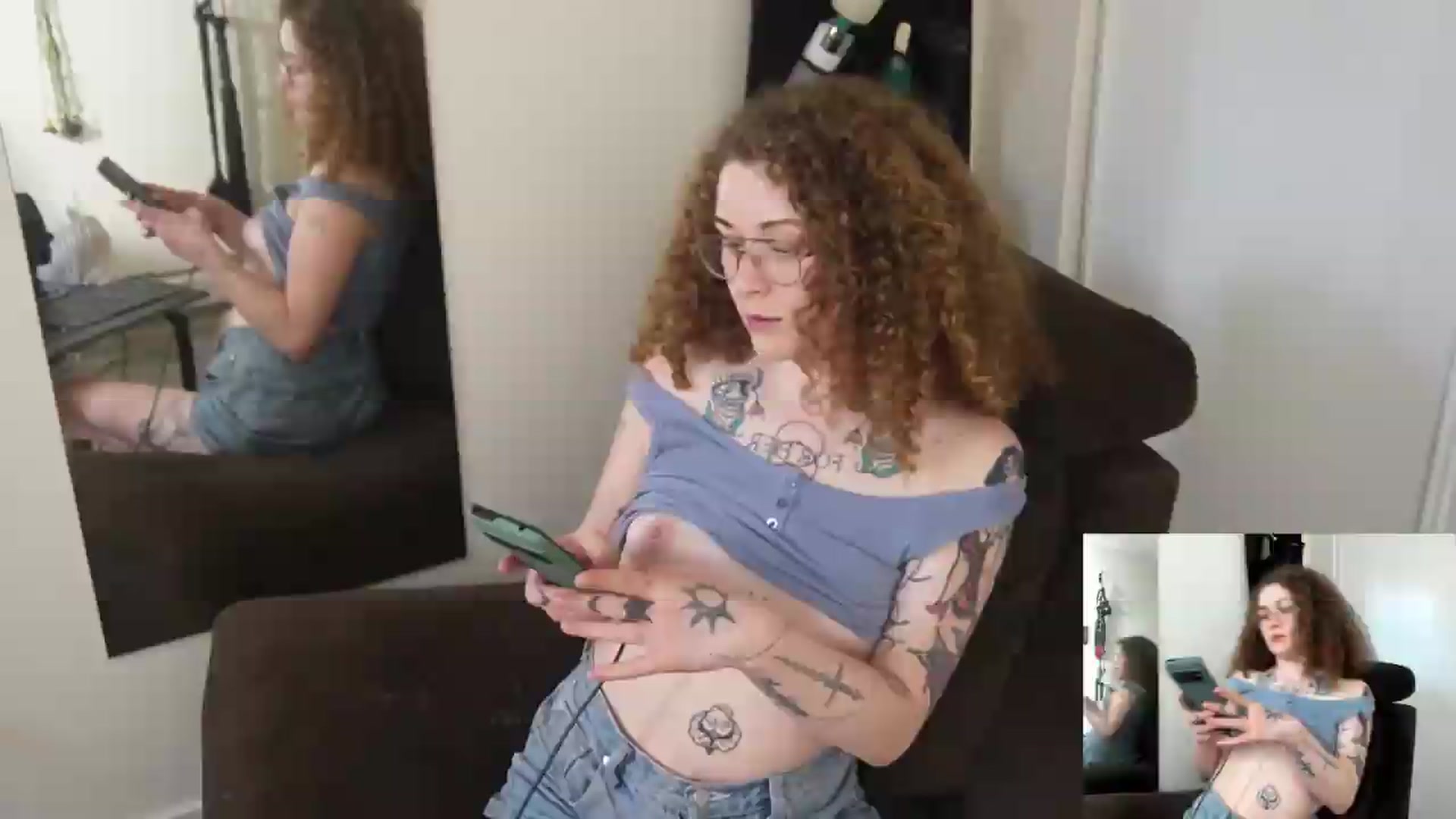 Gallery image thumbnail from PeachyQueen_'s myfreecams stream on, 07/08/2026, 21:21 image 8 of 20