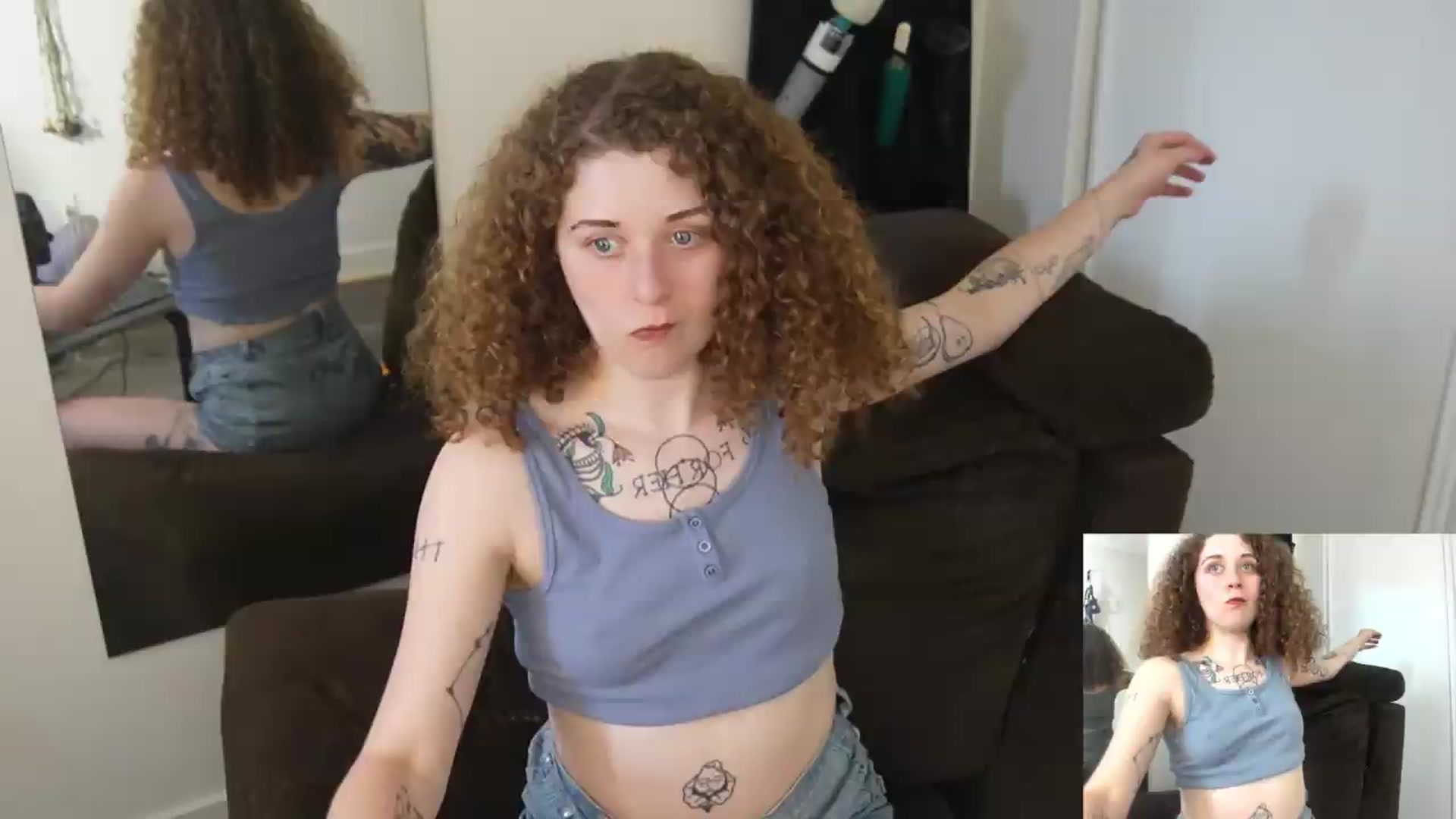 Gallery image thumbnail from PeachyQueen_'s myfreecams stream on, 07/08/2026, 21:21 image 5 of 20