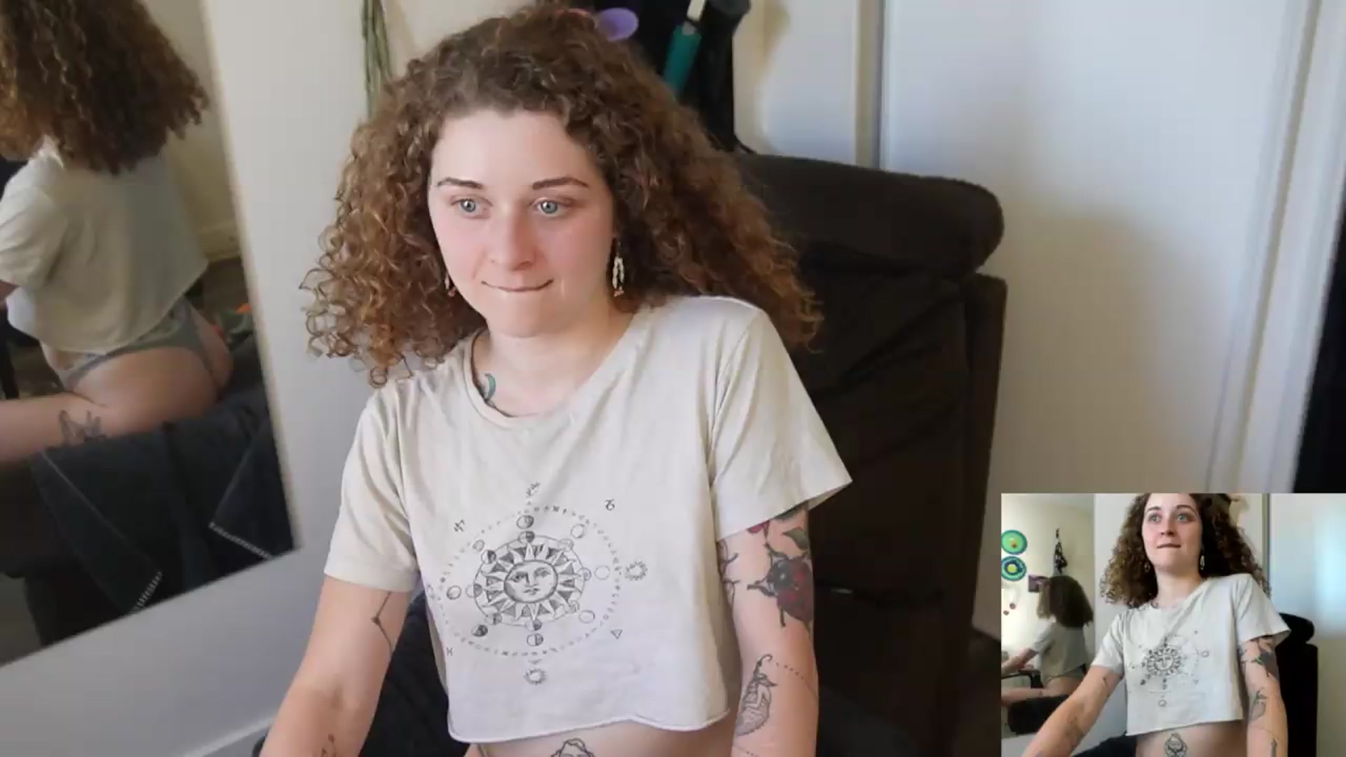 Gallery image thumbnail from PeachyQueen_'s myfreecams stream on, 07/13/2026, 22:33 image 7 of 20
