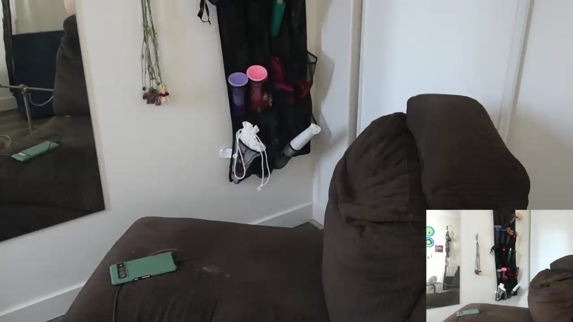 Gallery image thumbnail from PeachyQueen_'s myfreecams stream on, 07/15/2026, 23:46 image 10 of 20
