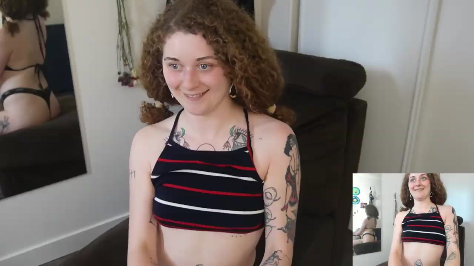 Gallery image thumbnail from PeachyQueen_'s myfreecams stream on, 07/15/2026, 23:46 image 14 of 20