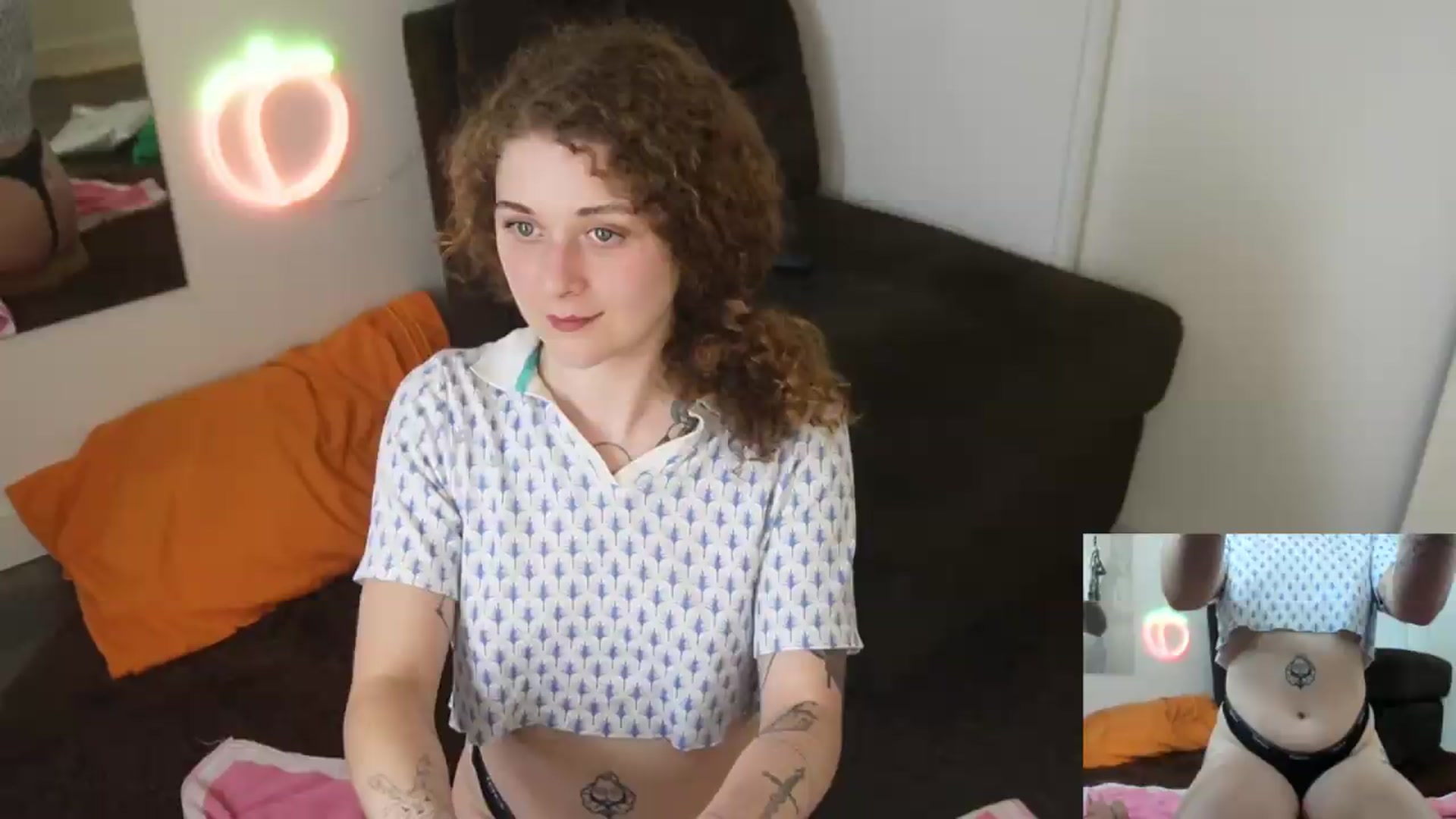 Gallery image thumbnail from PeachyQueen_'s myfreecams stream on, 07/20/2026, 22:13 image 11 of 20