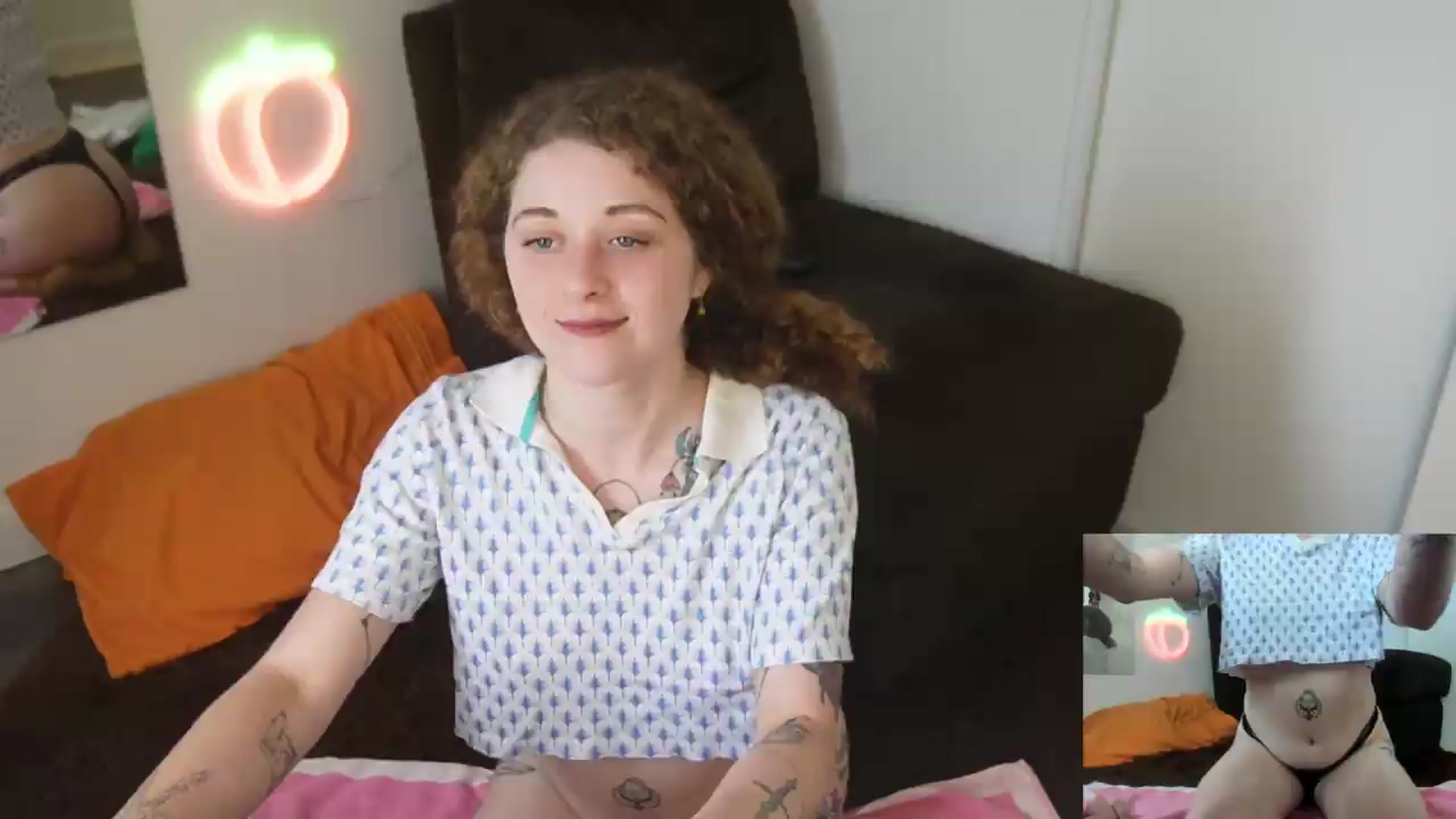 Gallery image thumbnail from PeachyQueen_'s myfreecams stream on, 07/20/2026, 22:13 image 9 of 20