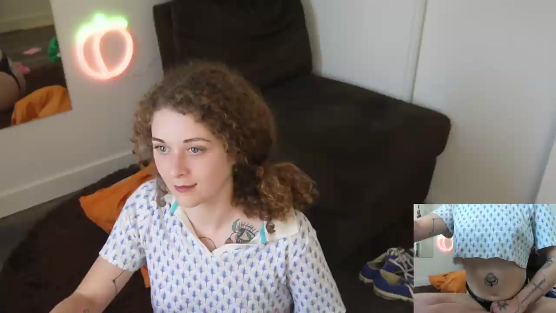 Gallery image thumbnail from PeachyQueen_'s myfreecams stream on, 07/21/2026, 01:06 image 16 of 20