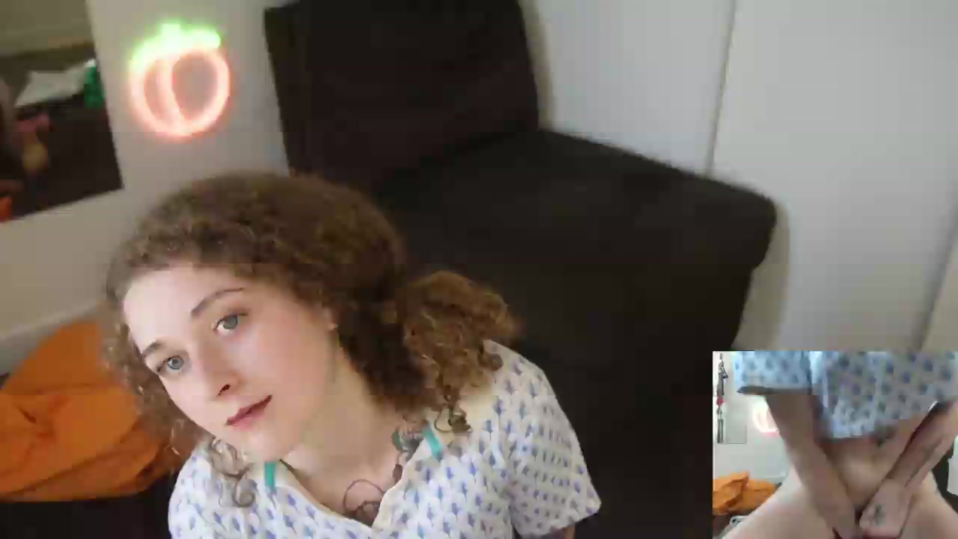 Gallery image thumbnail from PeachyQueen_'s myfreecams stream on, 07/21/2026, 01:06 image 14 of 20
