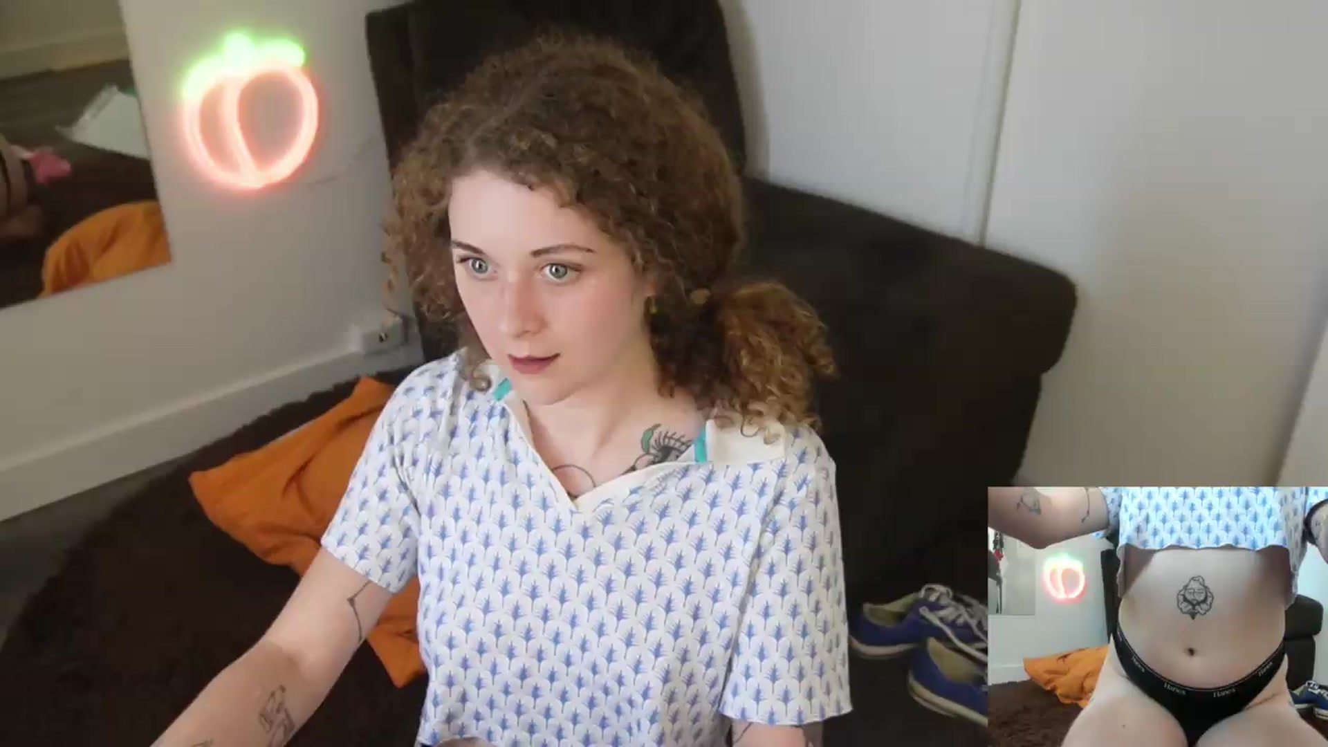 Gallery image thumbnail from PeachyQueen_'s myfreecams stream on, 07/21/2026, 01:06 image 17 of 20